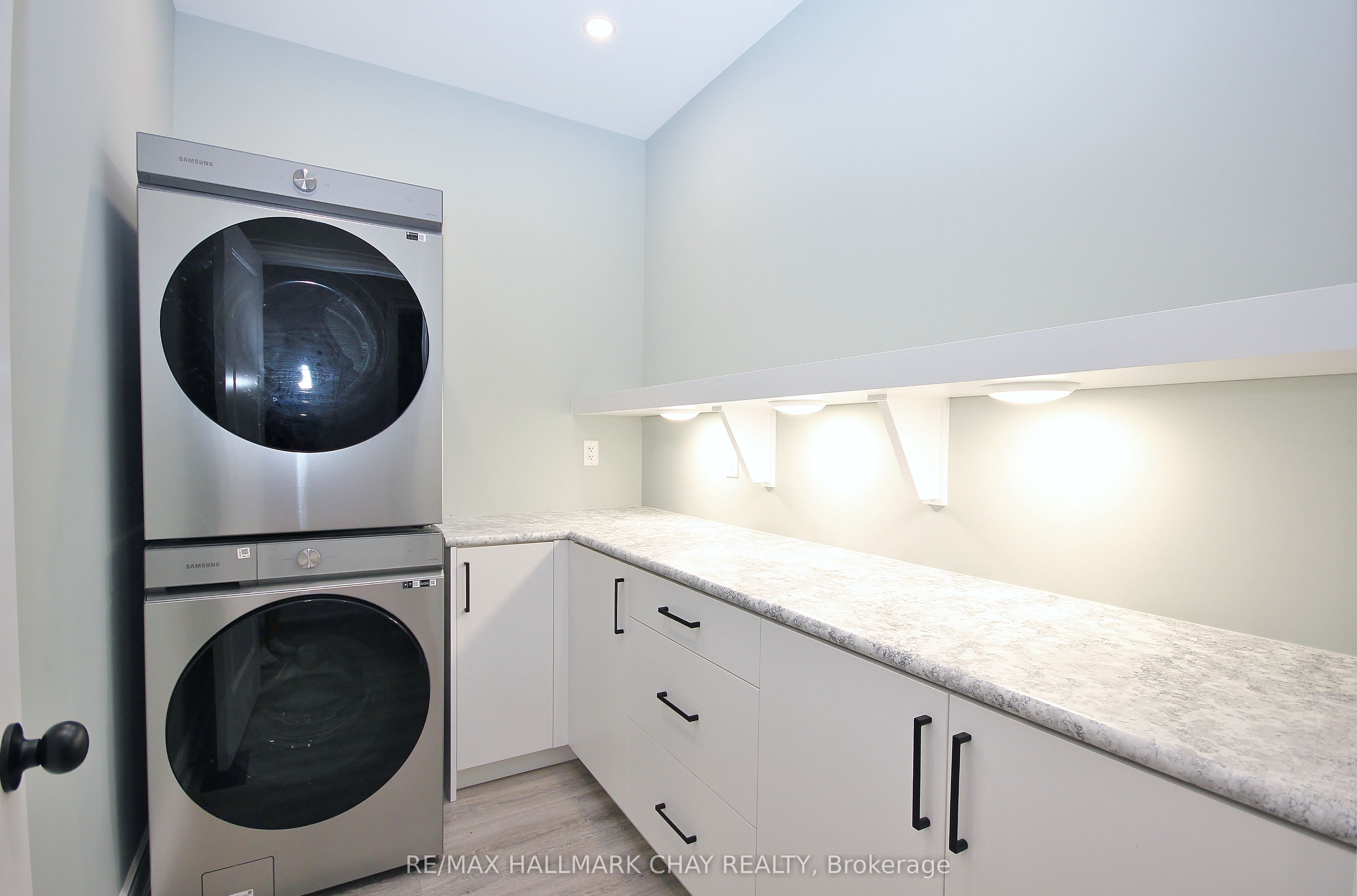 37 Hillside Drive Property Photo 20