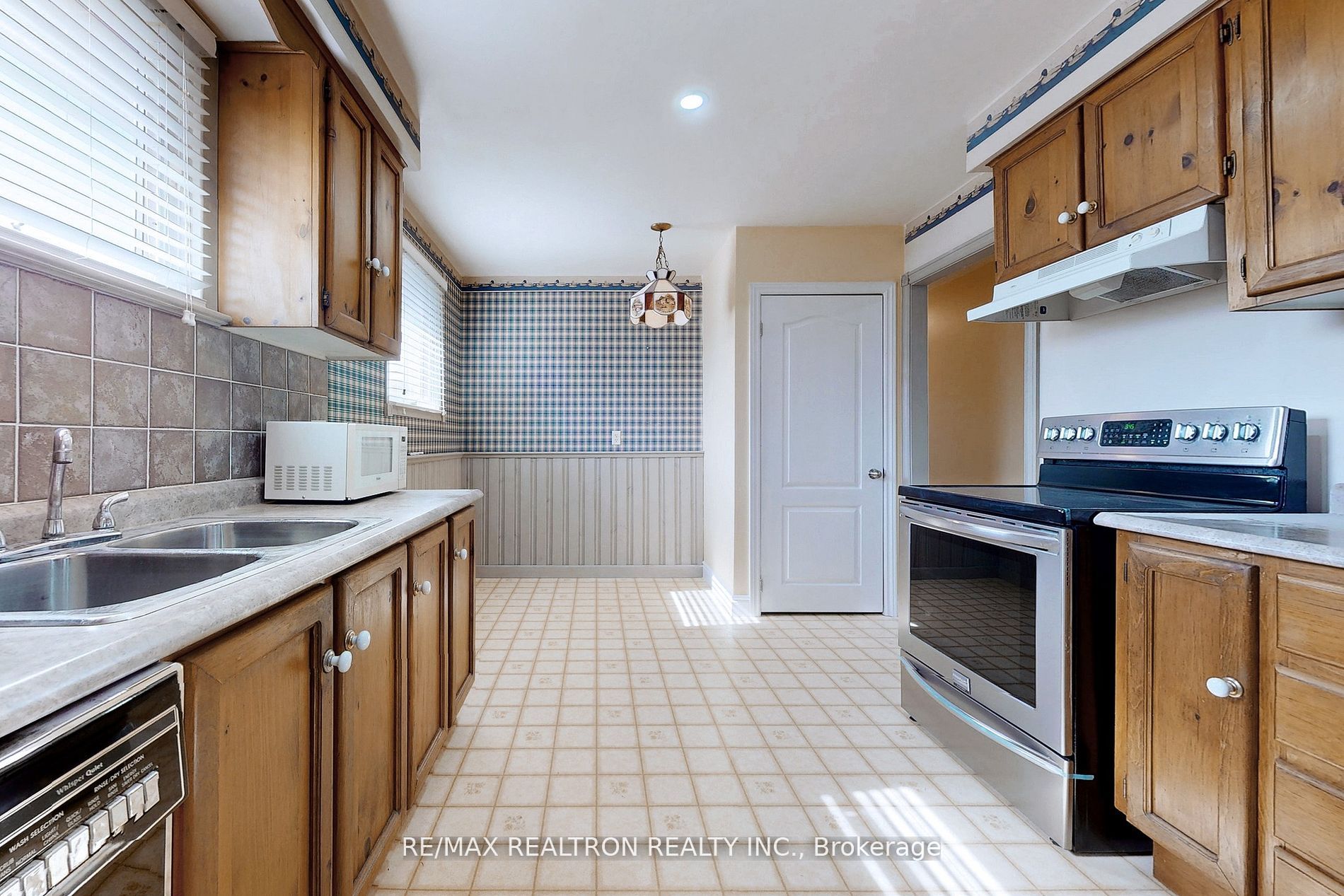 43 Odessa Street Property Photo 10