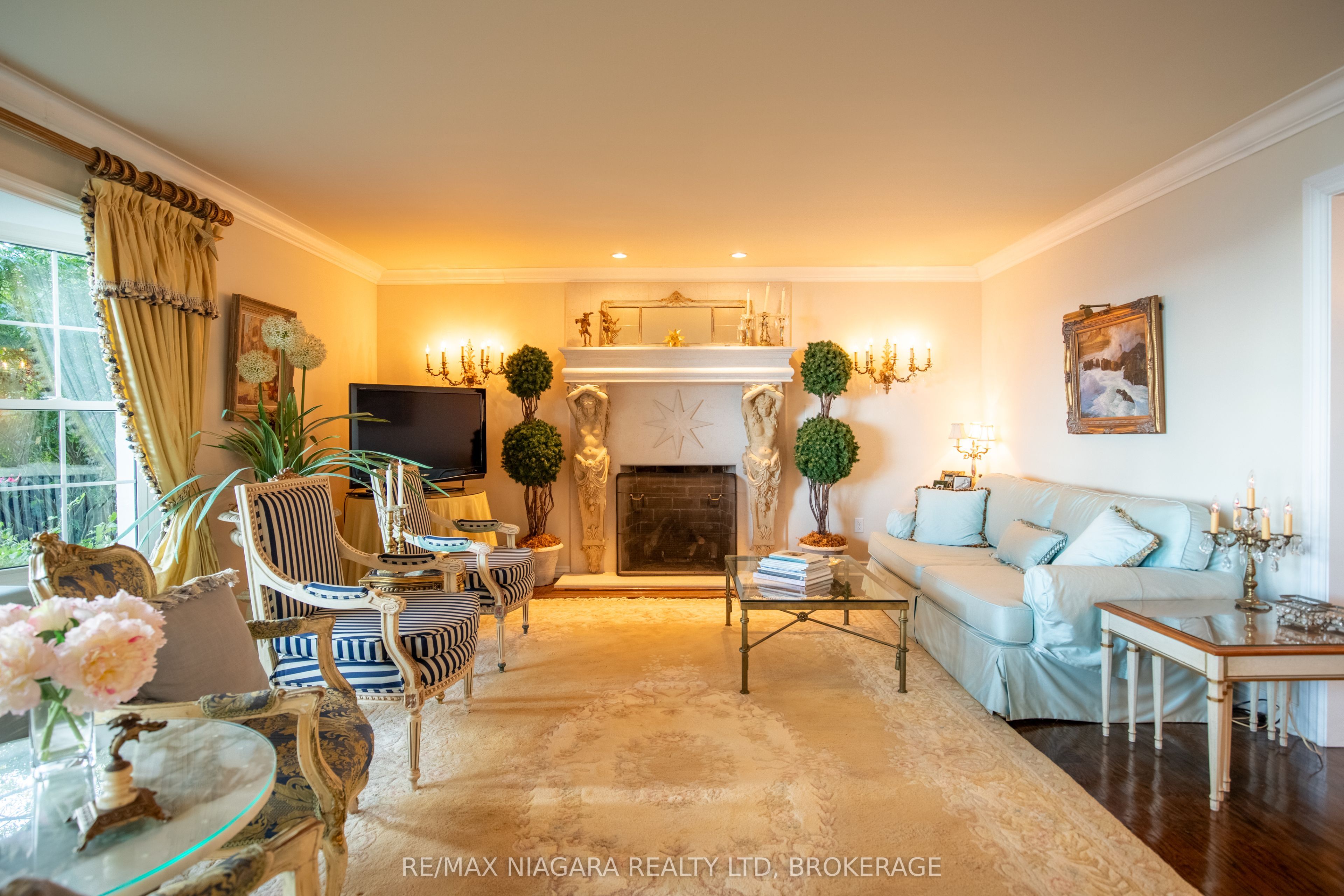 735 Lakeshore Road E Property Photo 13