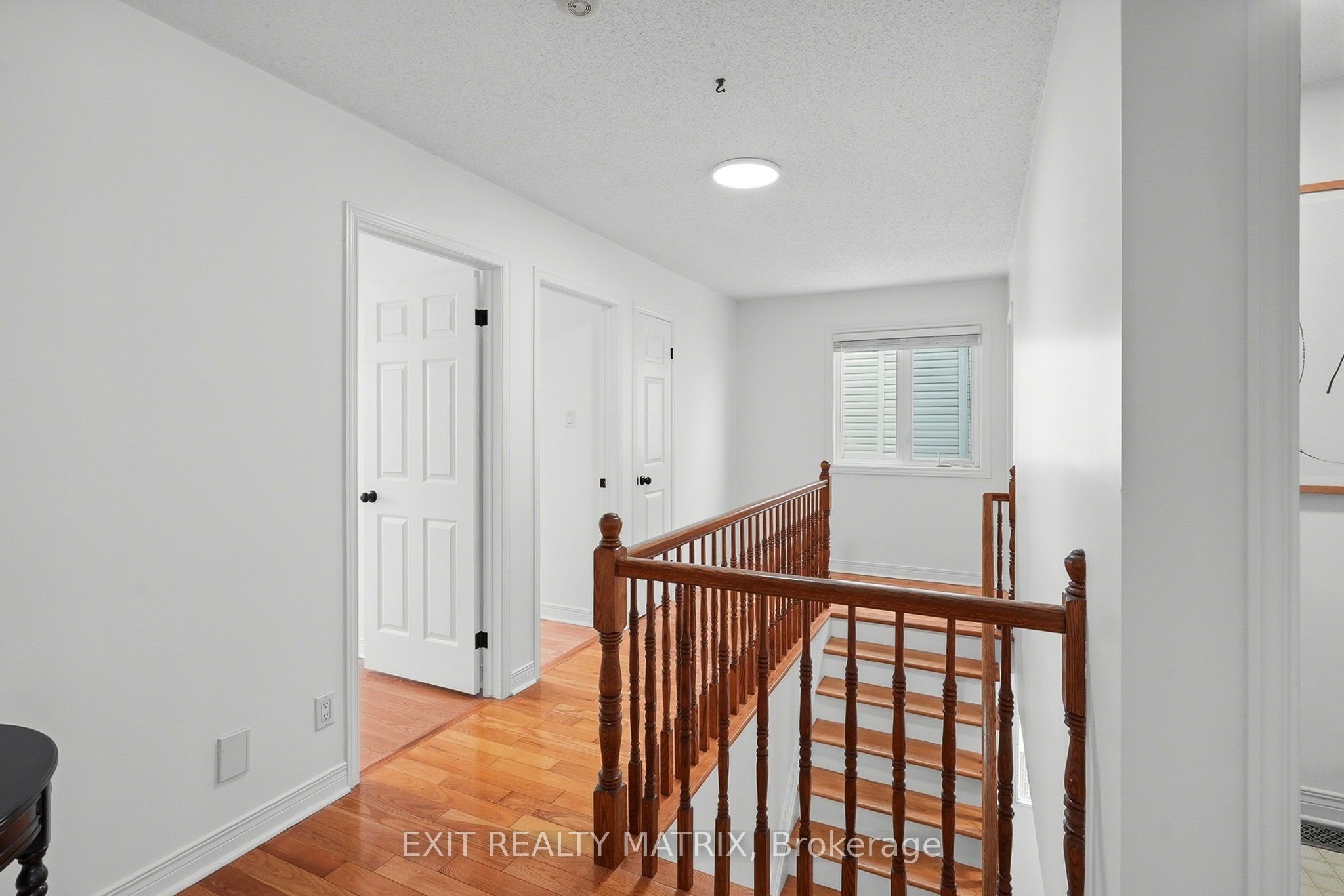 727 Brome Crescent Property Photo 8