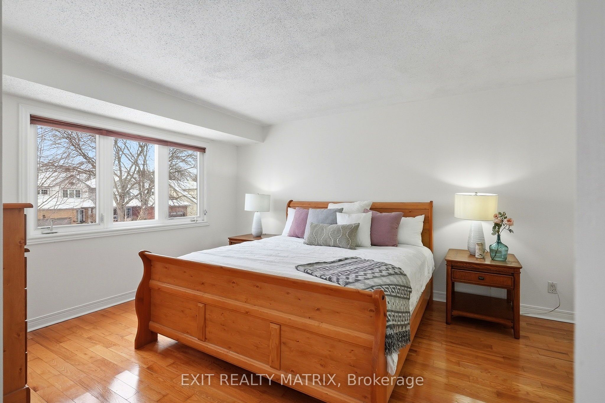 727 Brome Crescent Property Photo 9