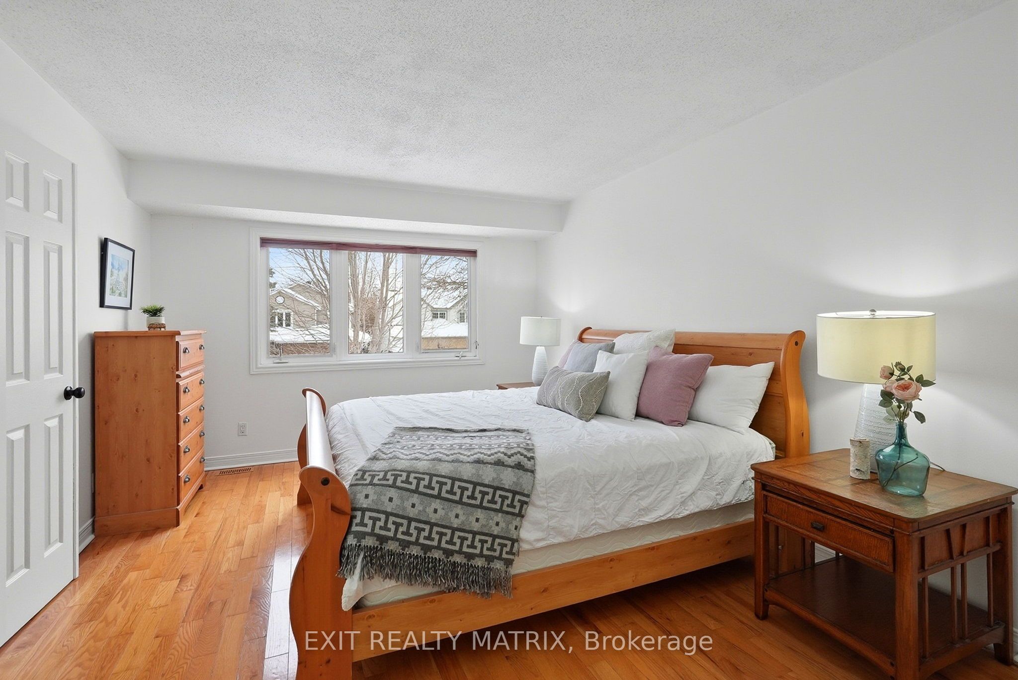 727 Brome Crescent Property Photo 10
