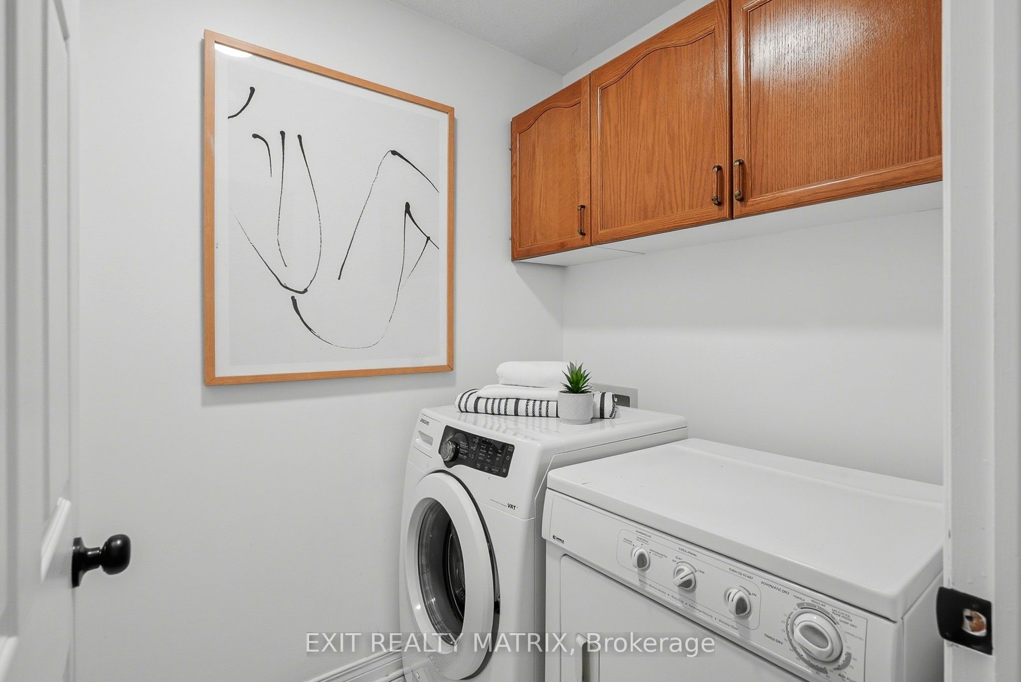 727 Brome Crescent Property Photo 14