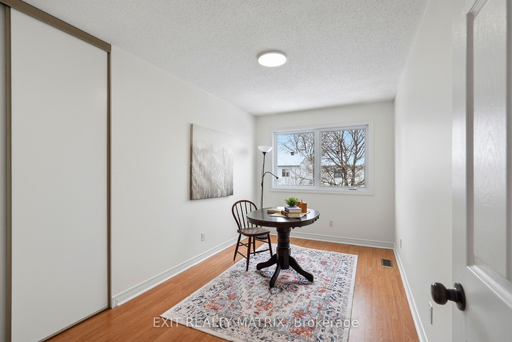 727 Brome Crescent Property Photo 15