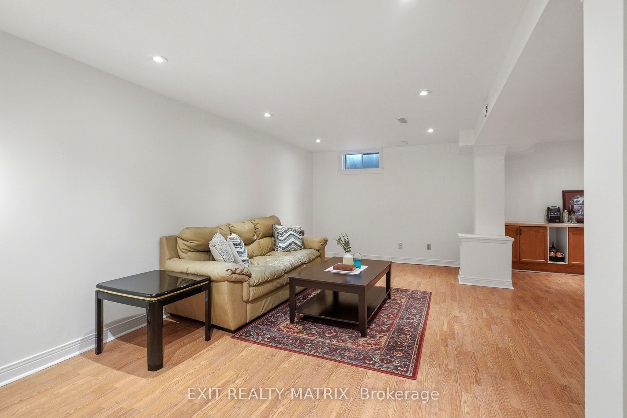 727 Brome Crescent Property Photo 18