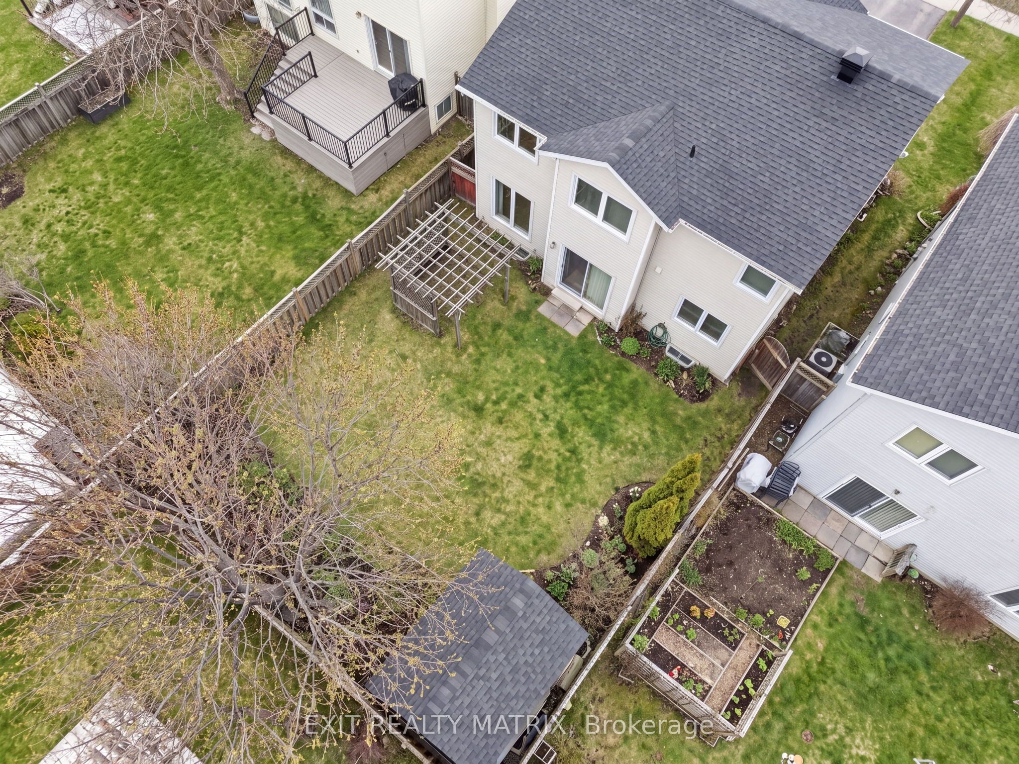 727 Brome Crescent Property Photo 24