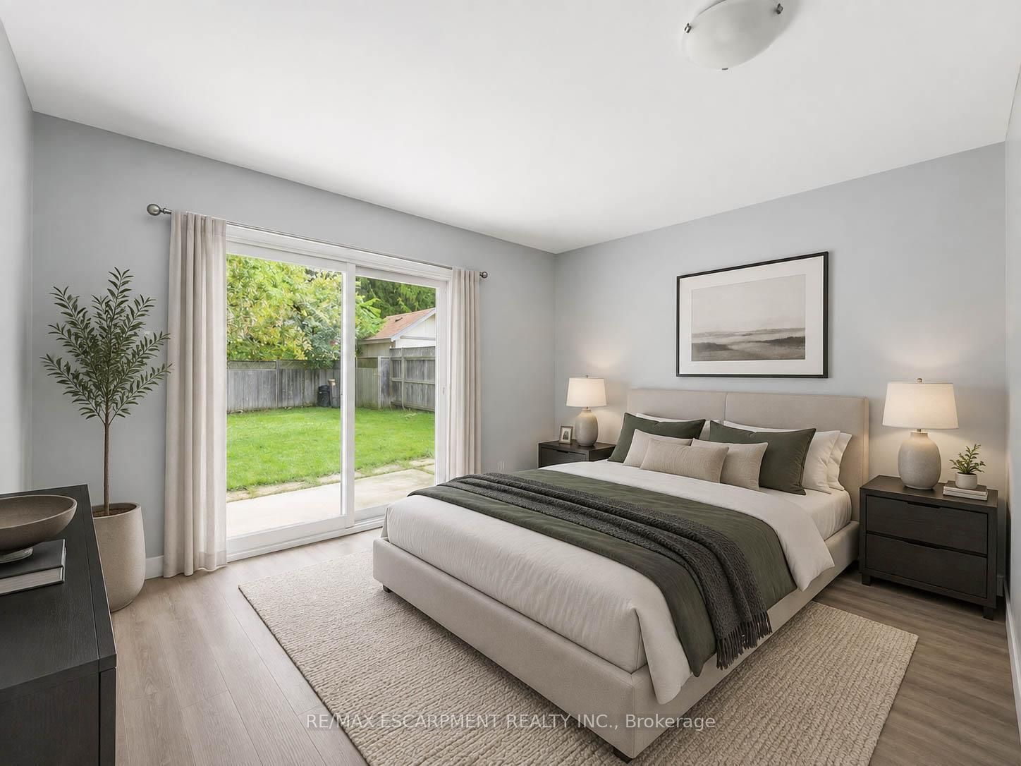 220 Cairn Street Property Photo 7
