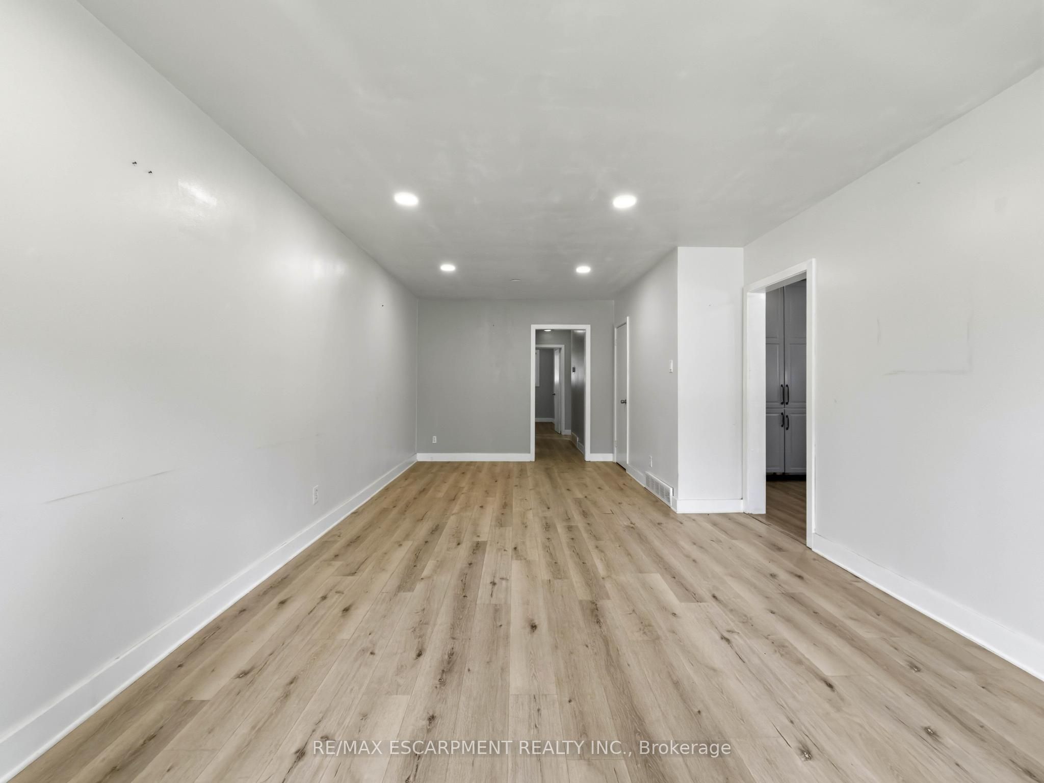 220 Cairn Street Property Photo 15