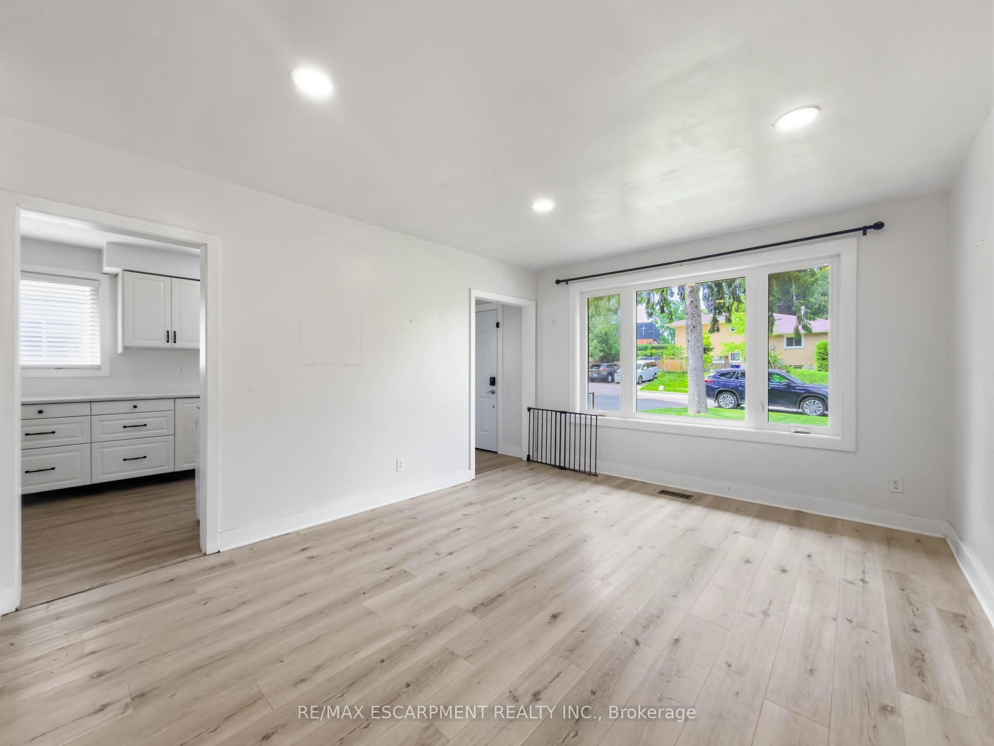 220 Cairn Street Property Photo 16