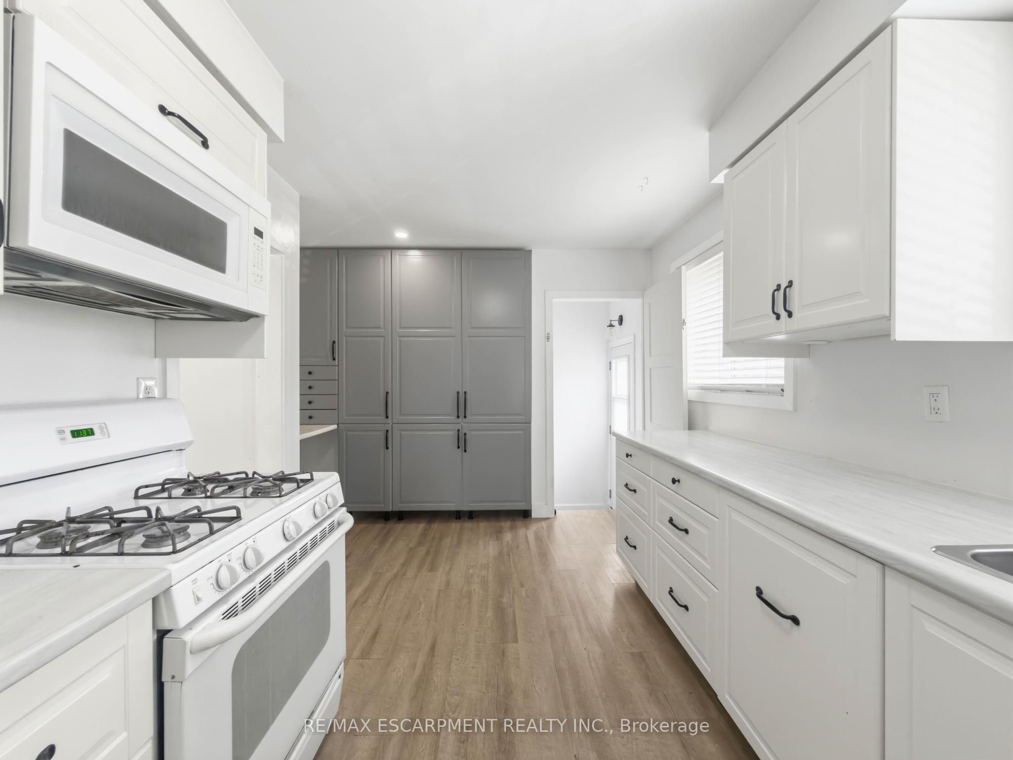 220 Cairn Street Property Photo 19