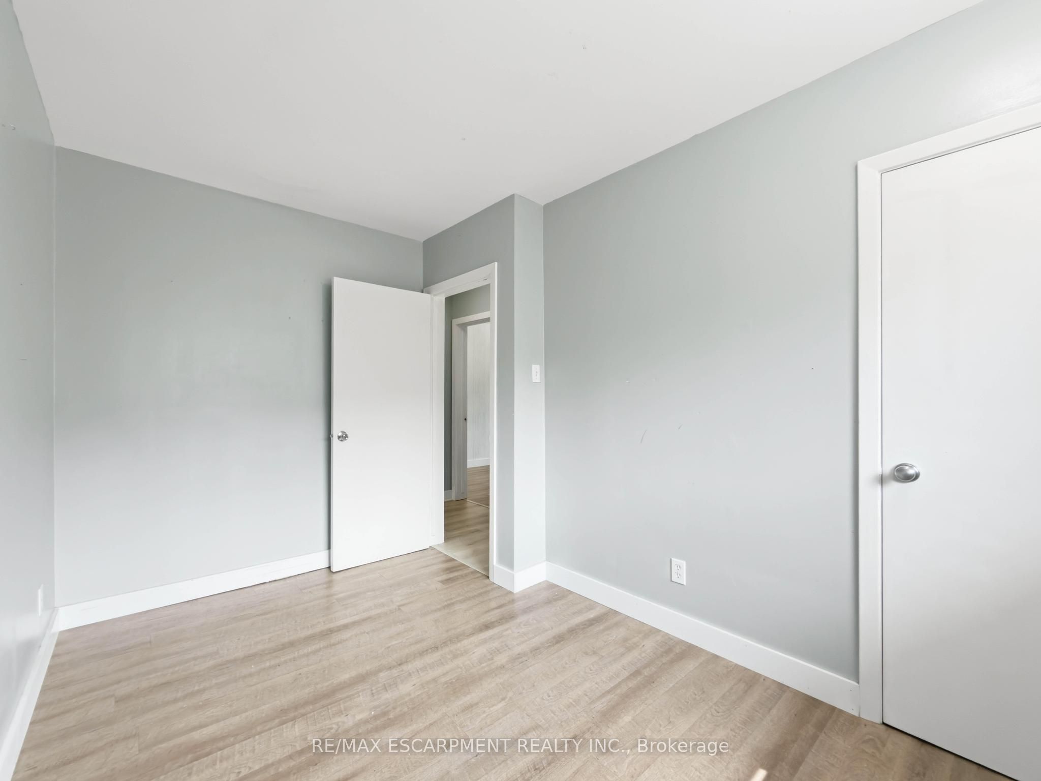 220 Cairn Street Property Photo 29