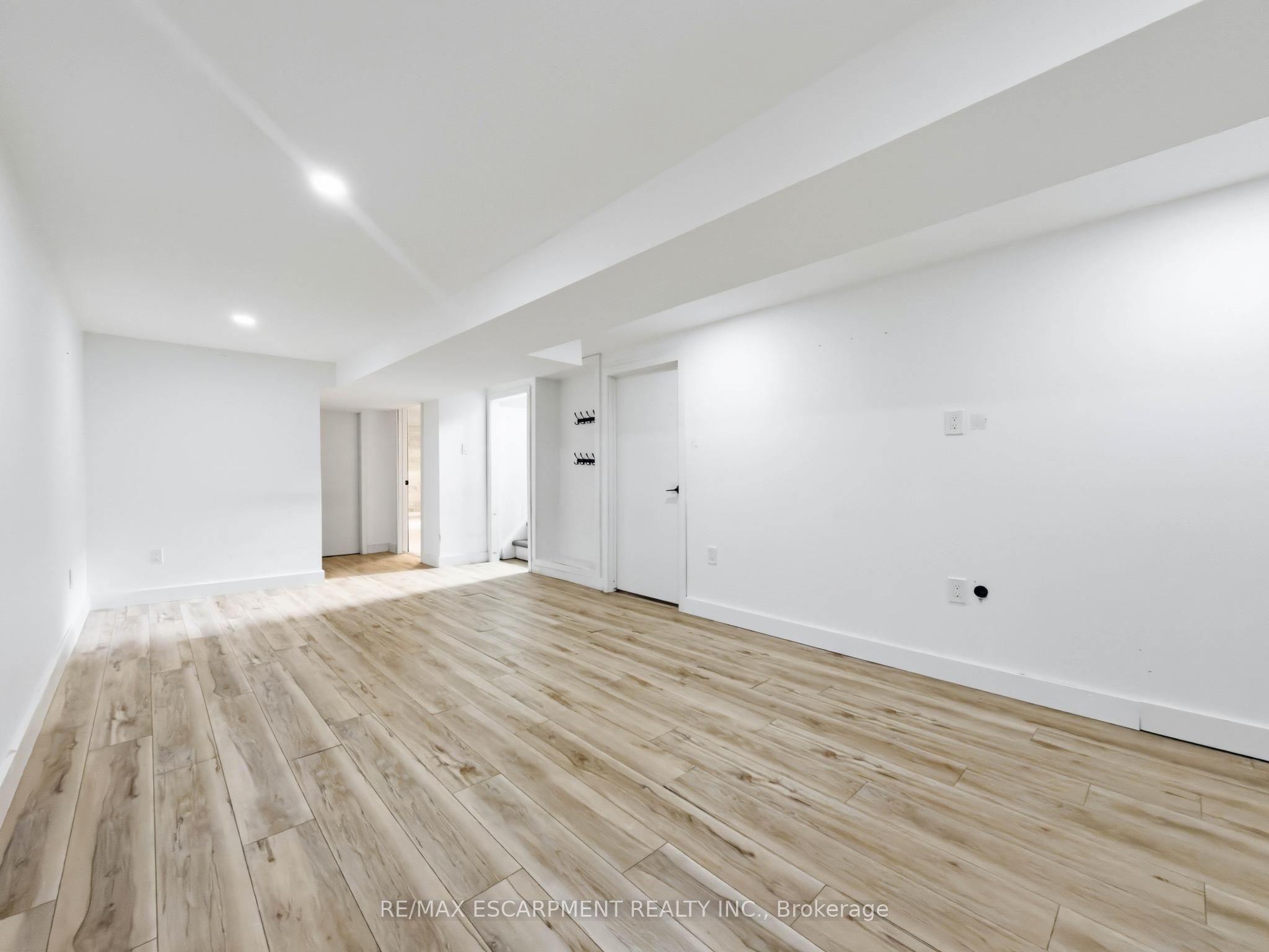 220 Cairn Street Property Photo 33