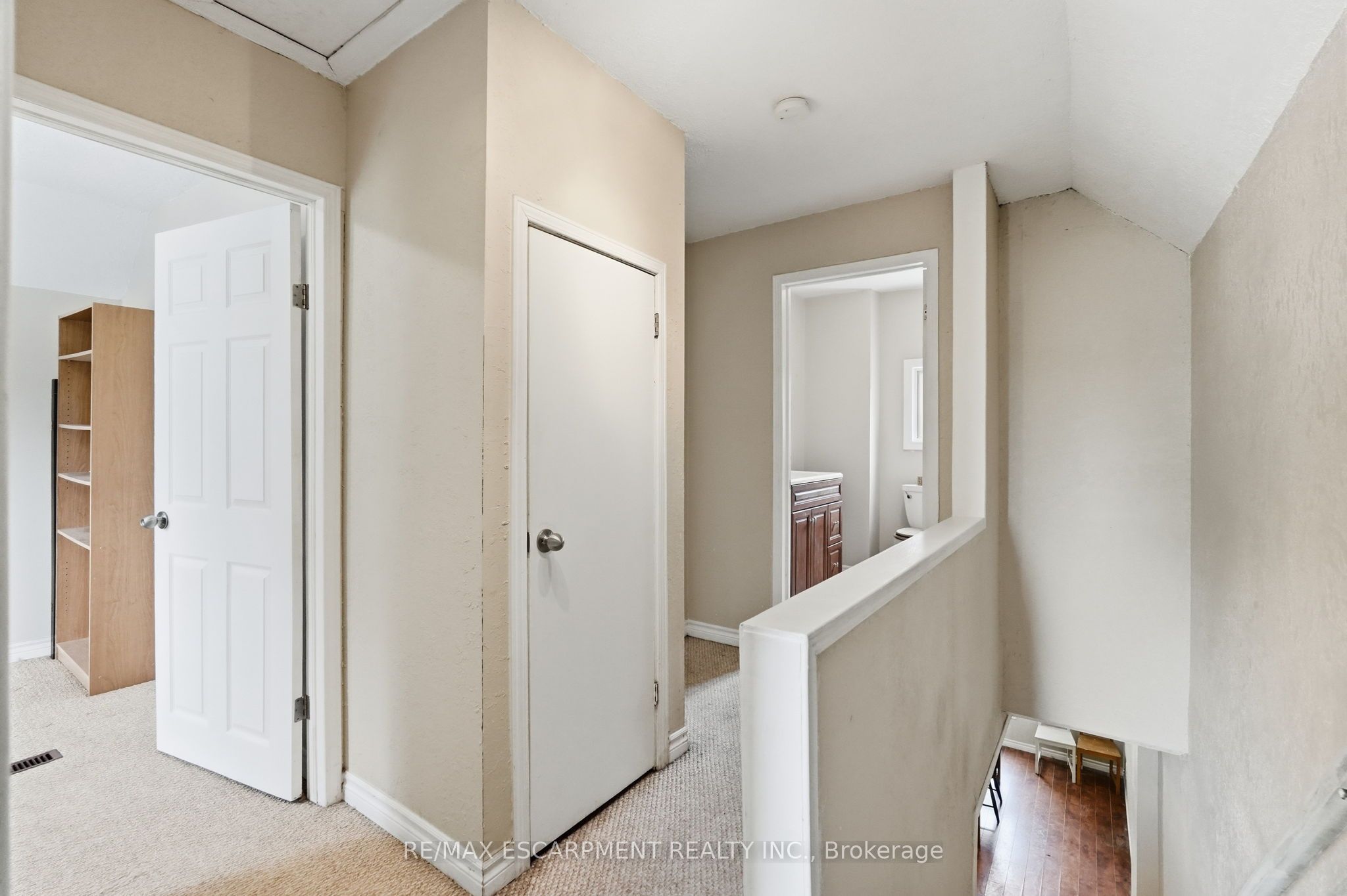 26 Niagara Street Property Photo 11