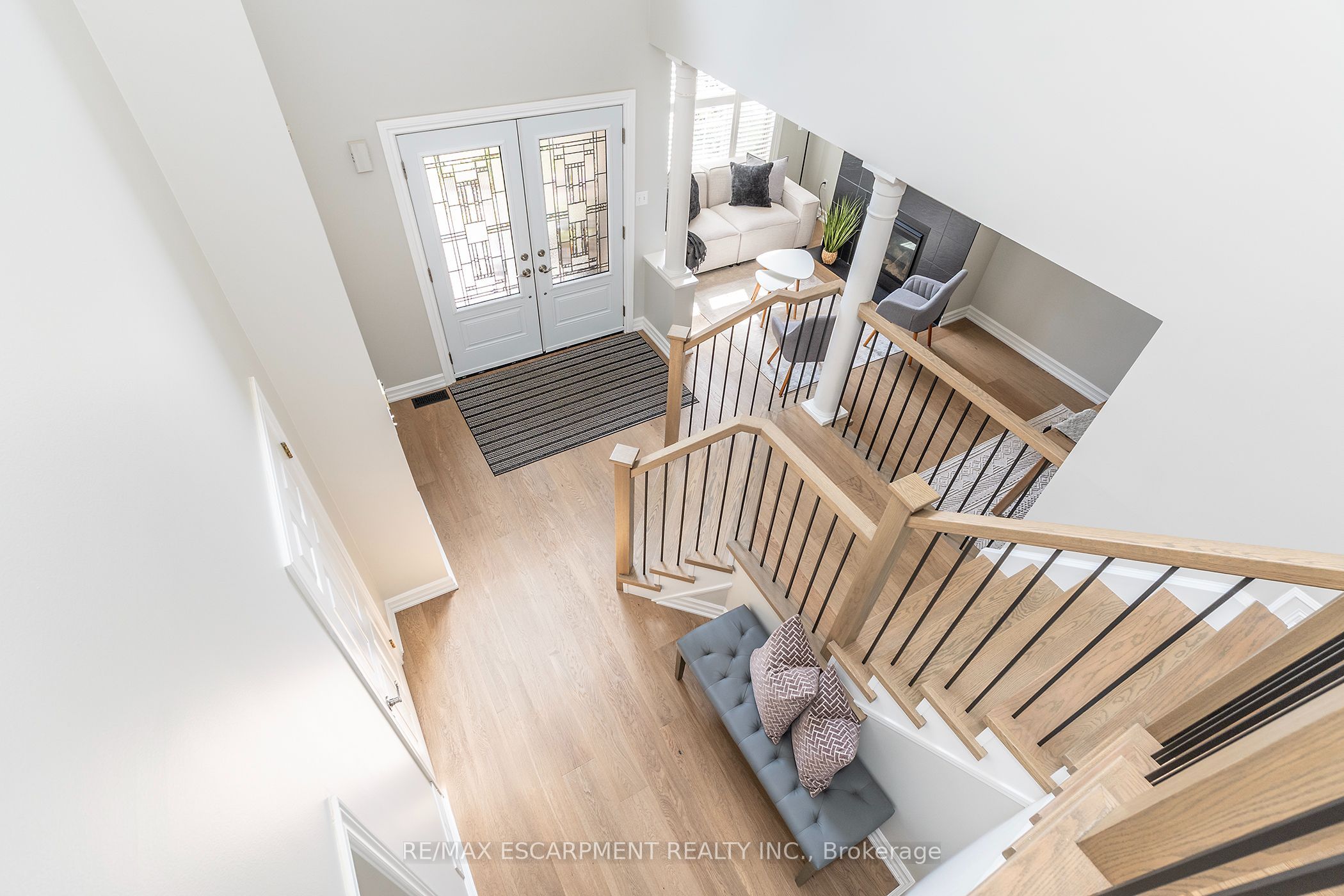 90 Surrey Drive Property Photo 17