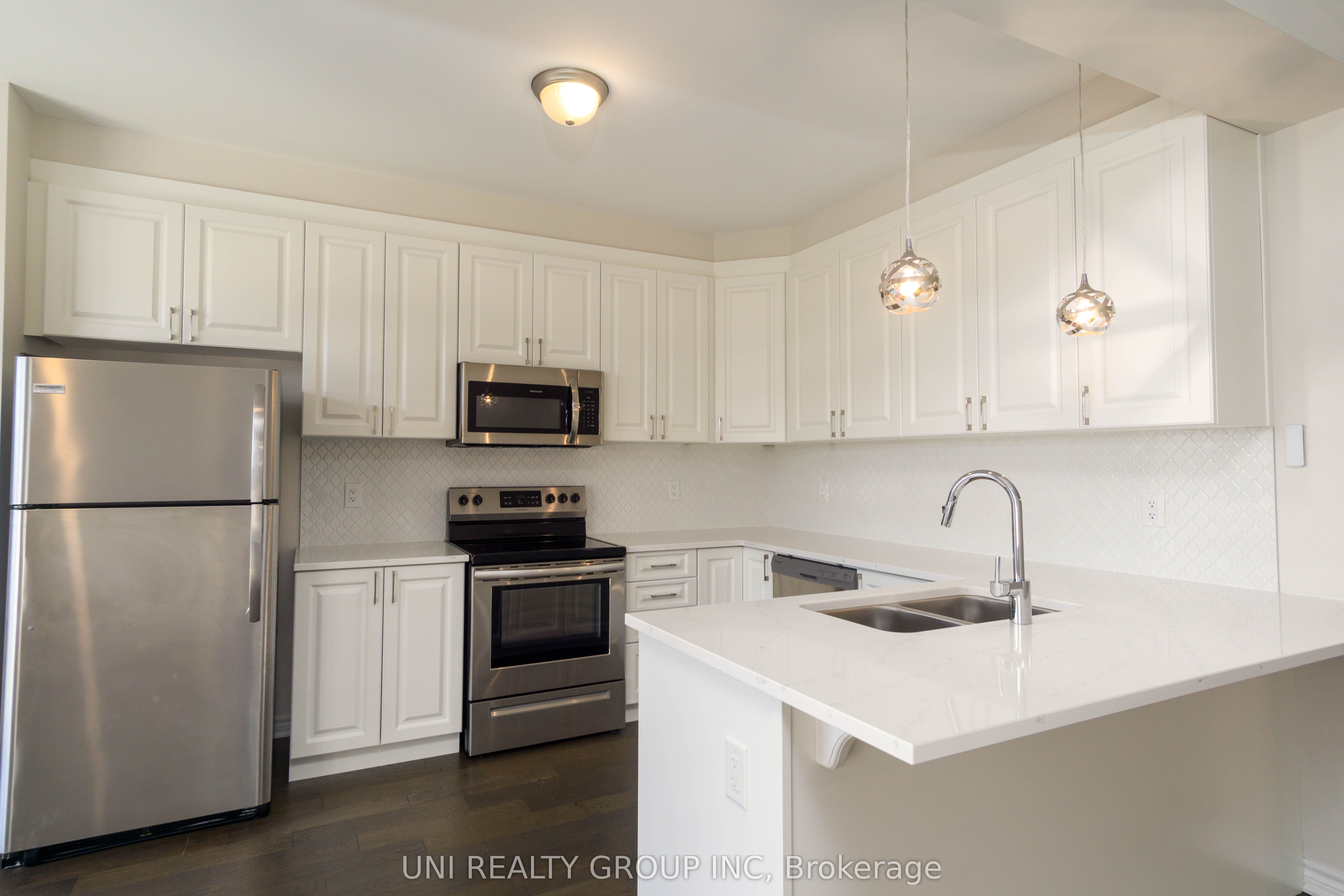 335 Aphelion Crescent Property Photo 14