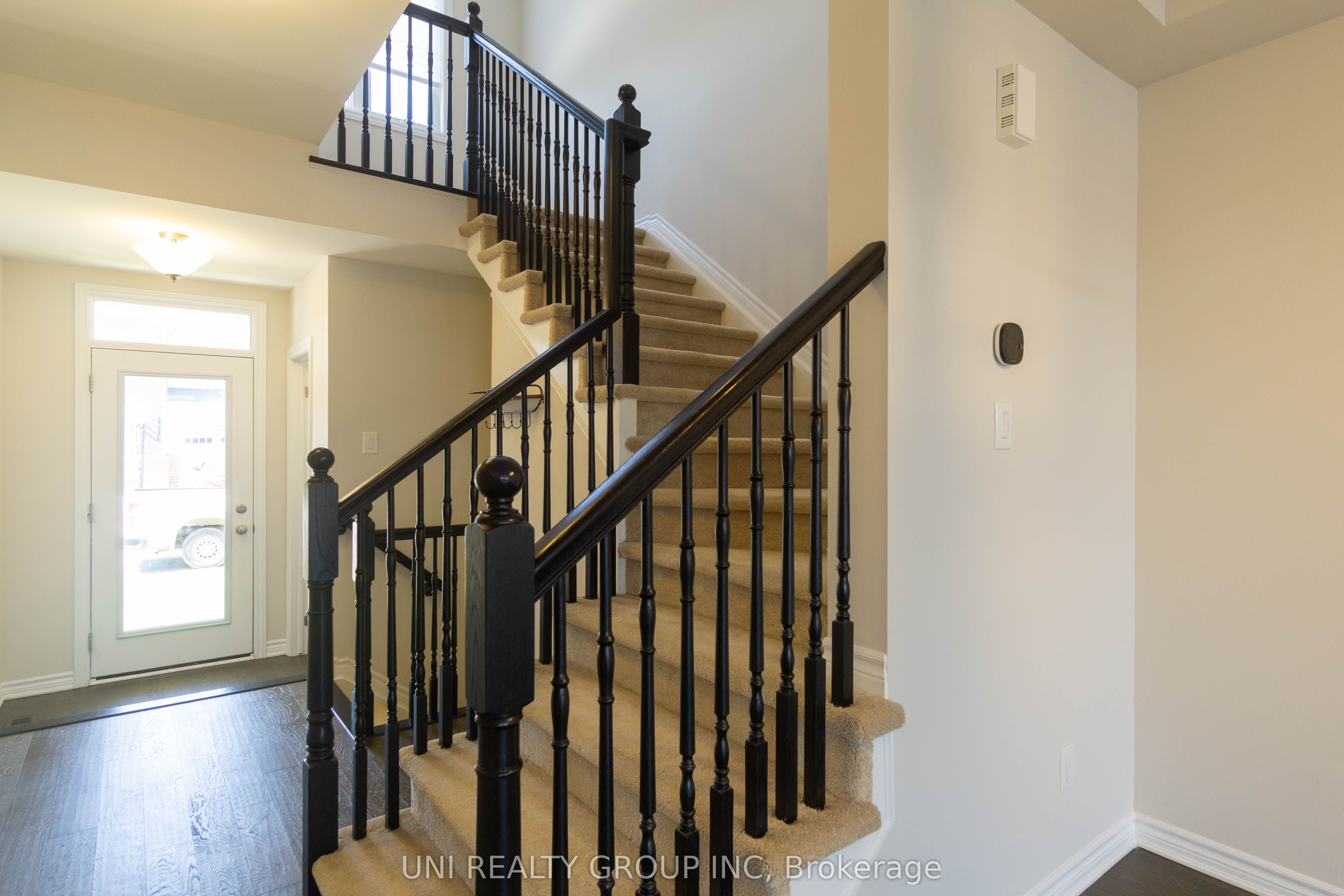 335 Aphelion Crescent Property Photo 16