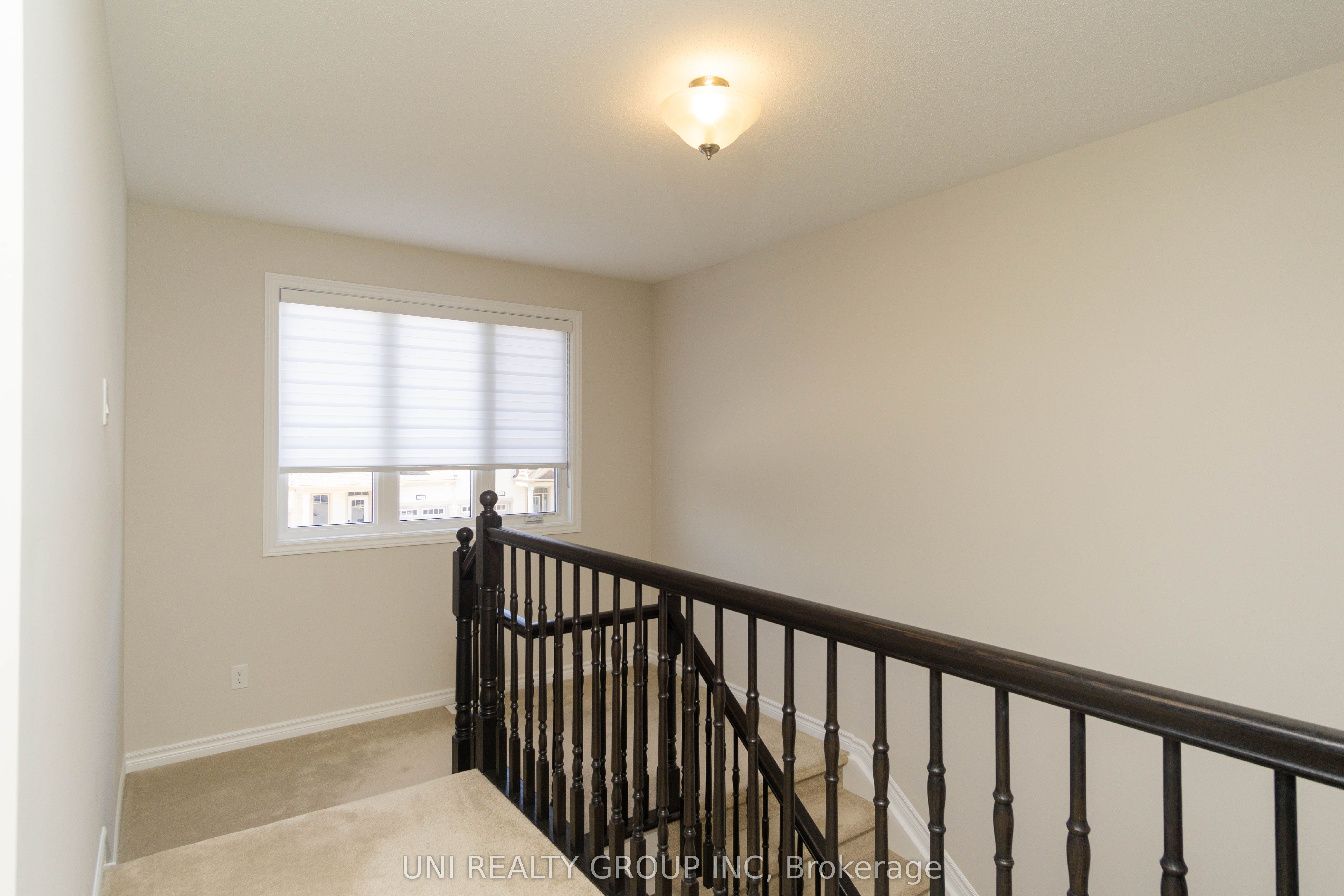 335 Aphelion Crescent Property Photo 18