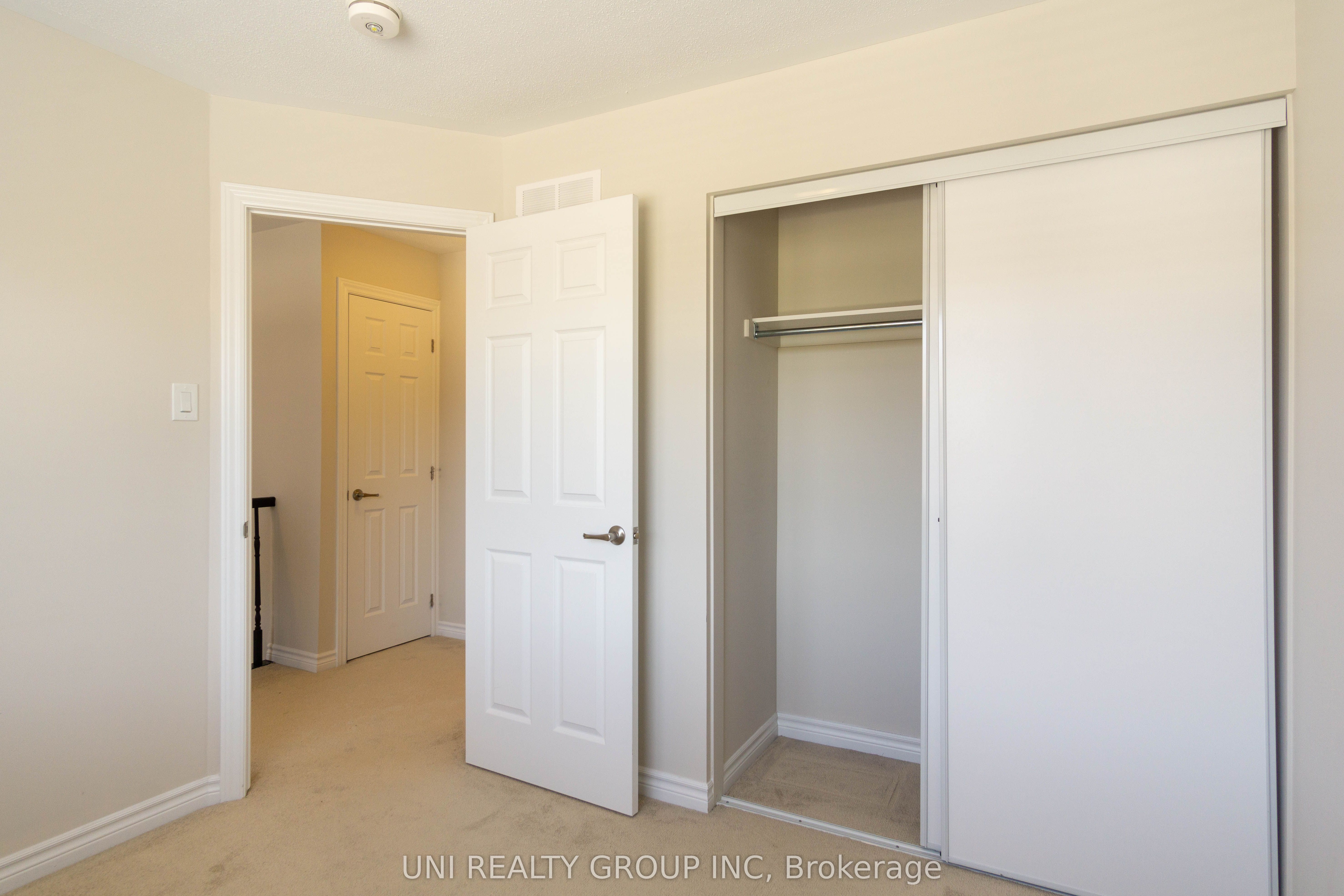 335 Aphelion Crescent Property Photo 20