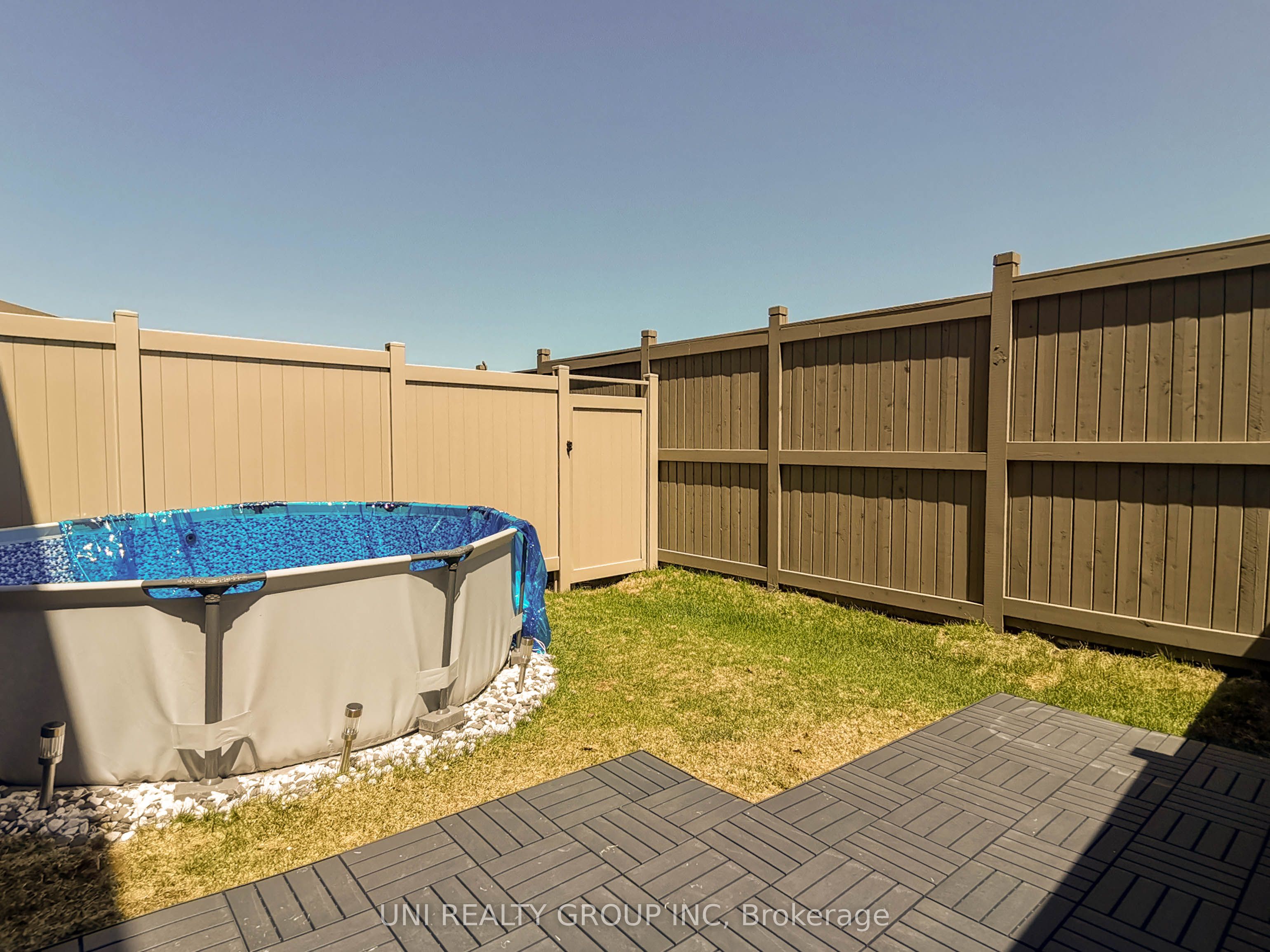 335 Aphelion Crescent Property Photo 34