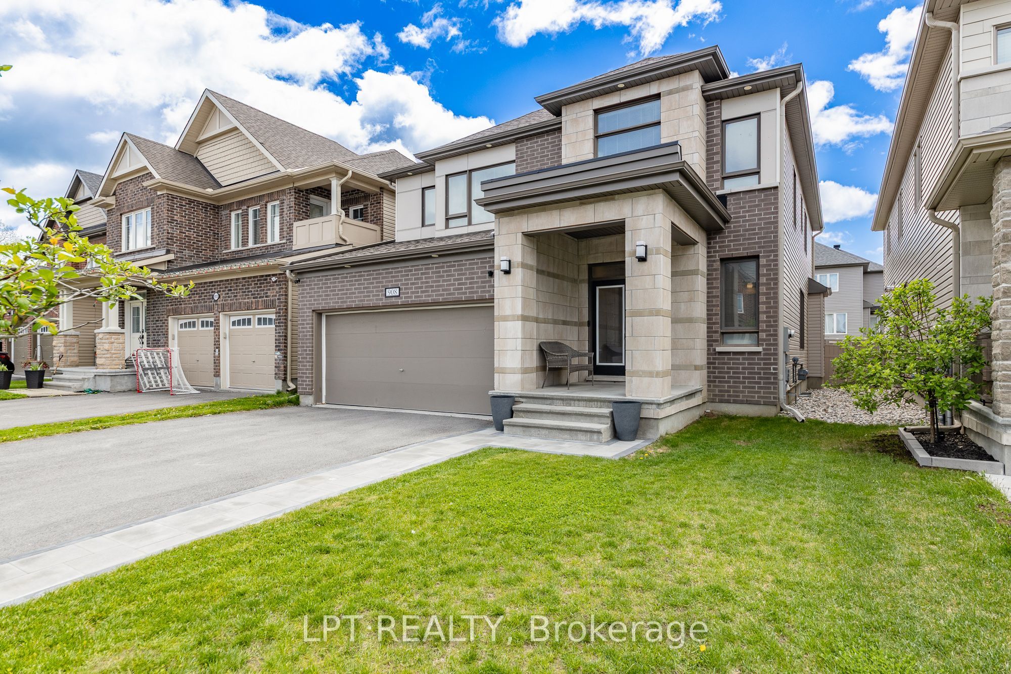 908 Pedigree Street Property Photo 1