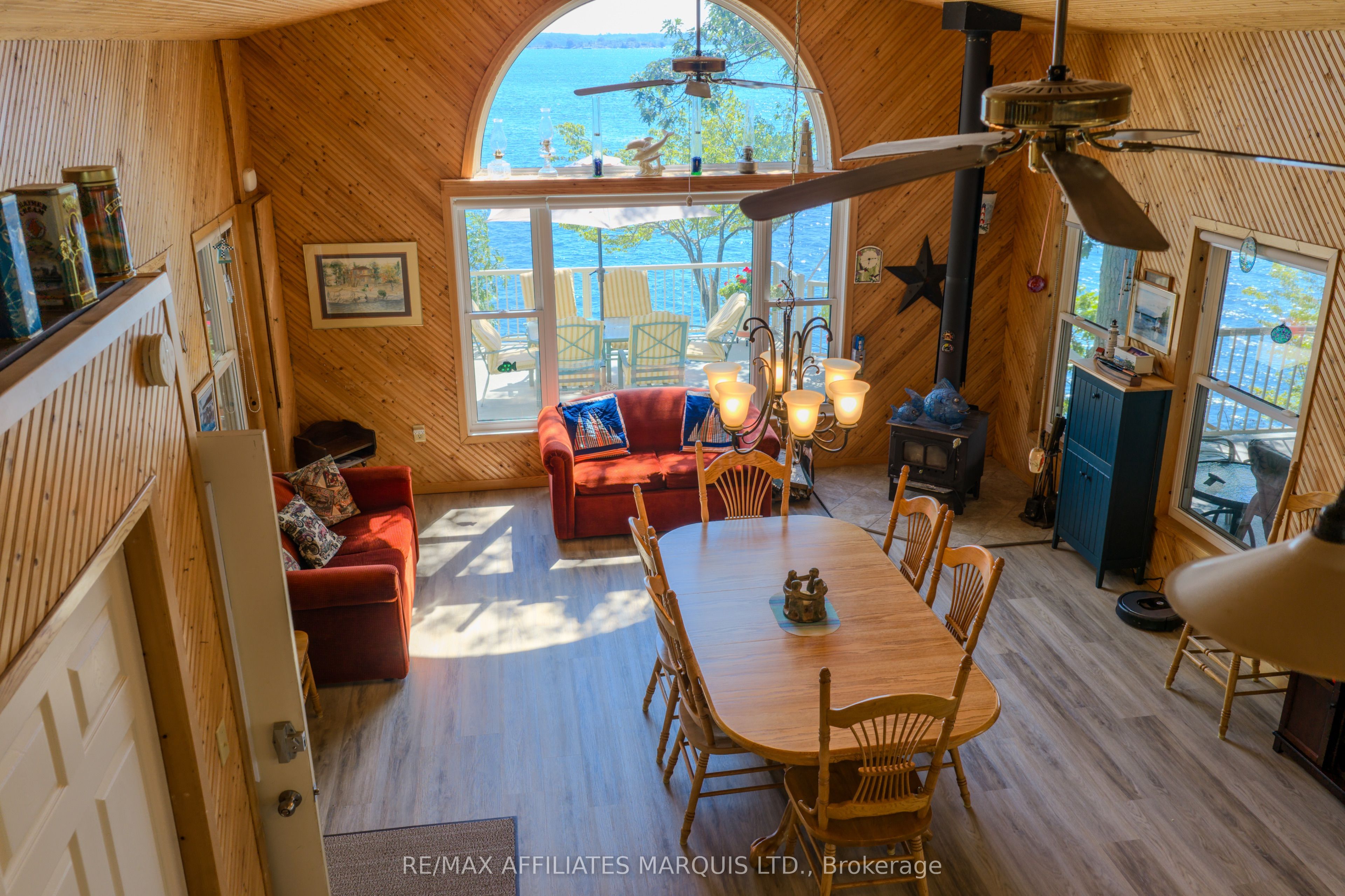 1 Island 49 Island Property Photo 17