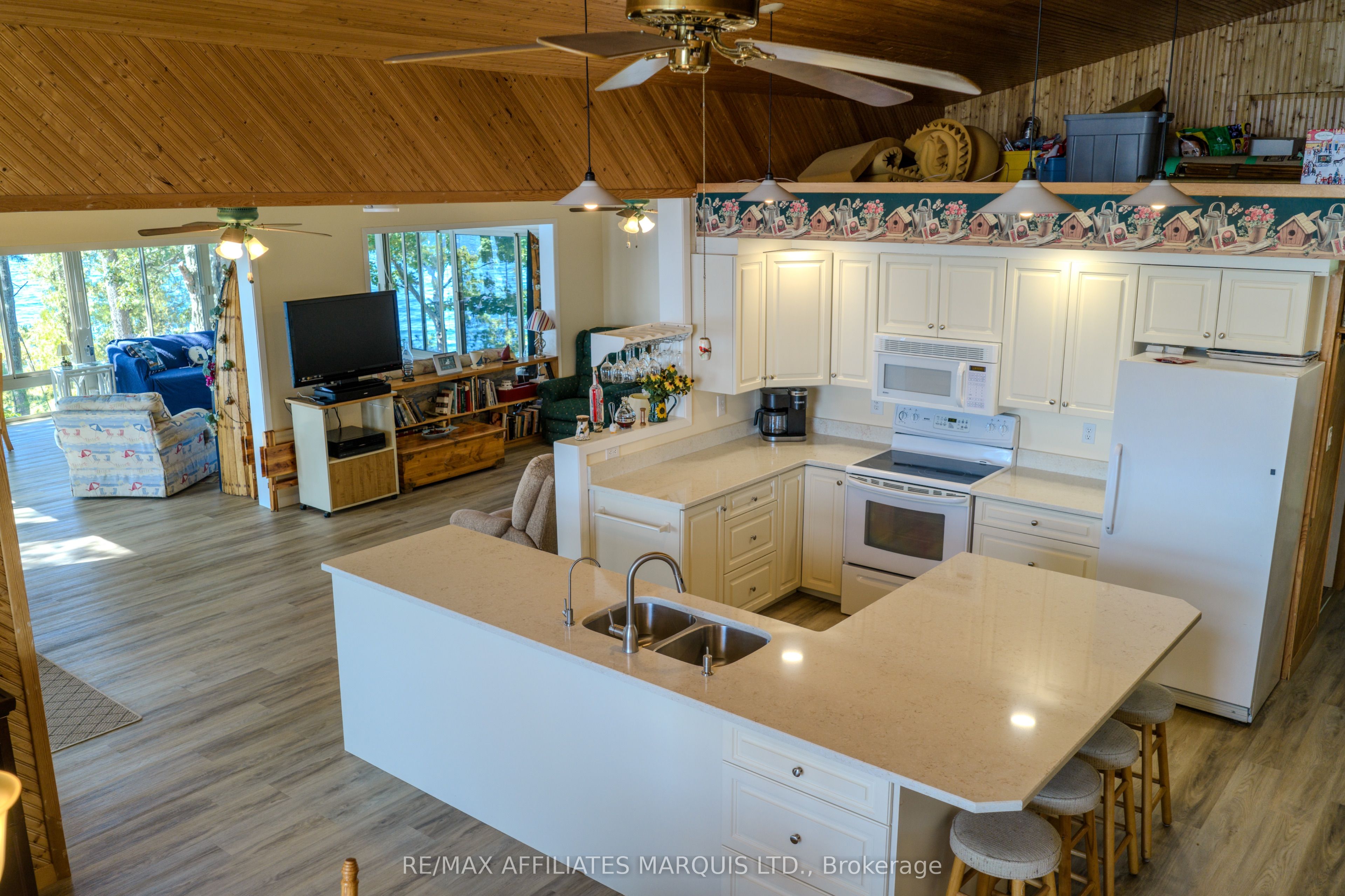 1 Island 49 Island Property Photo 19