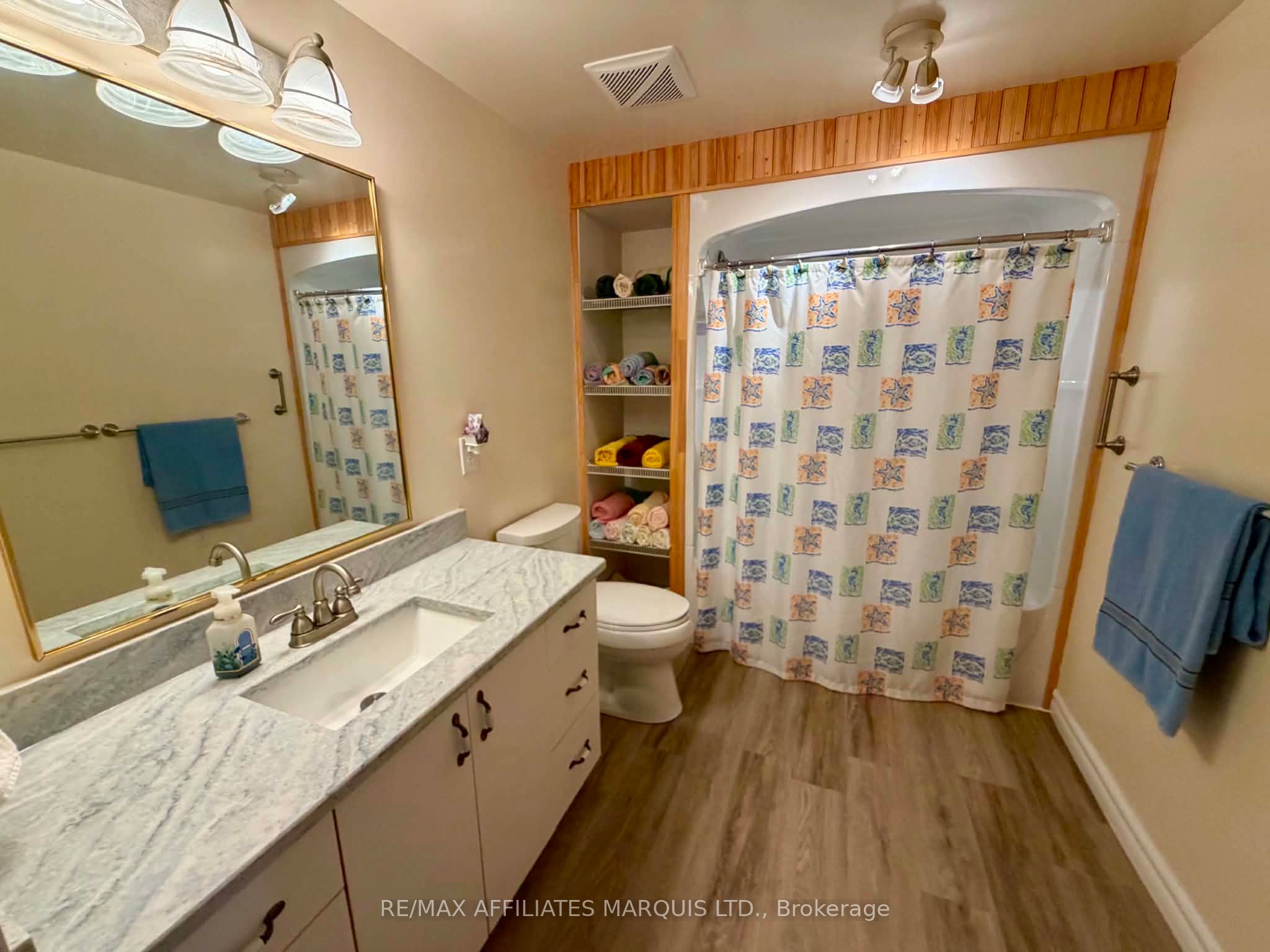 1 Island 49 Island Property Photo 34