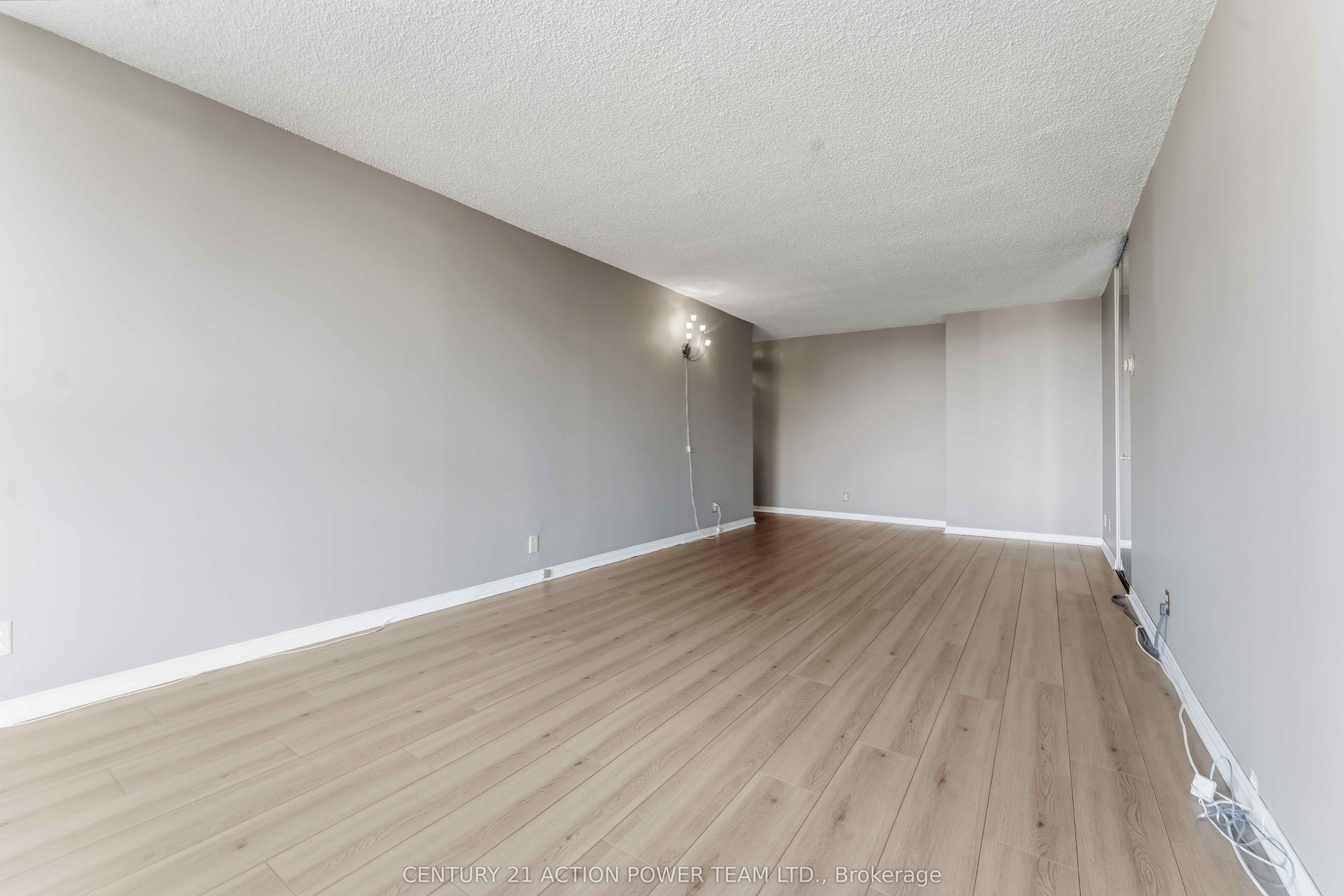 505 St Laurent Boulevard 903 Property Photo 13