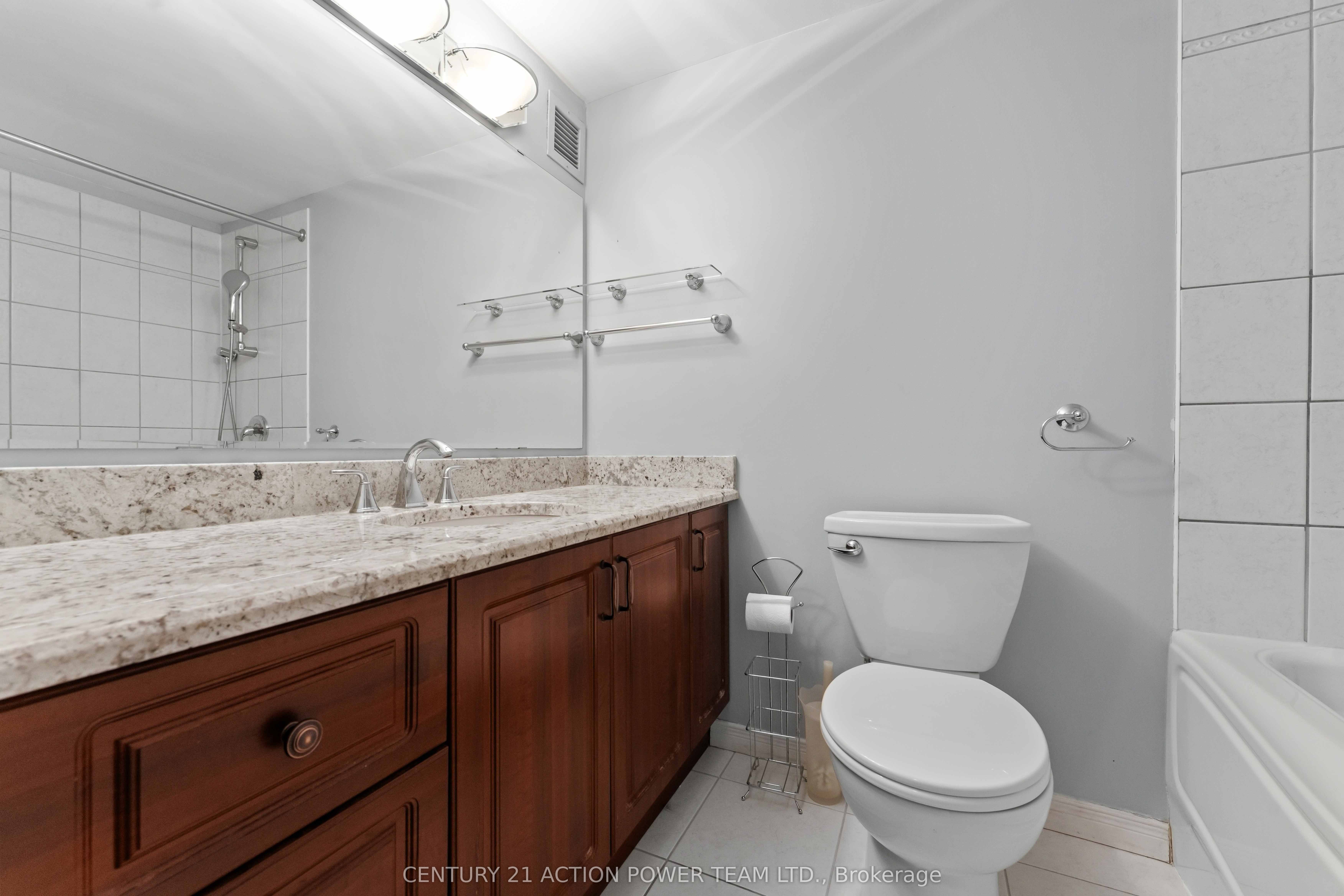 505 St Laurent Boulevard 903 Property Photo 27