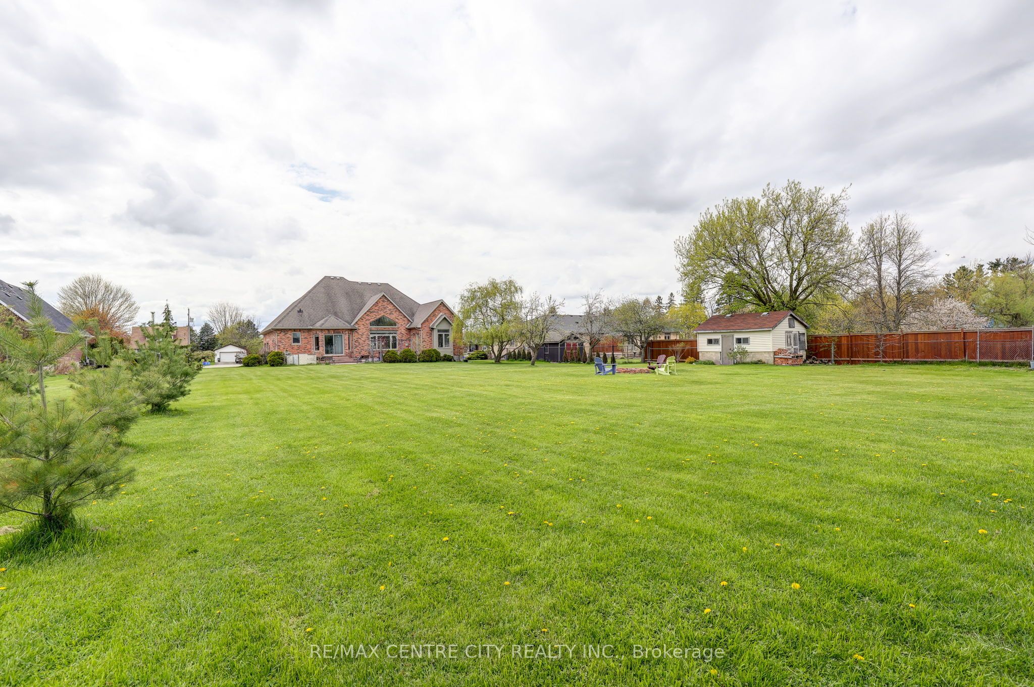 9538 Tower Road Property Photo 13