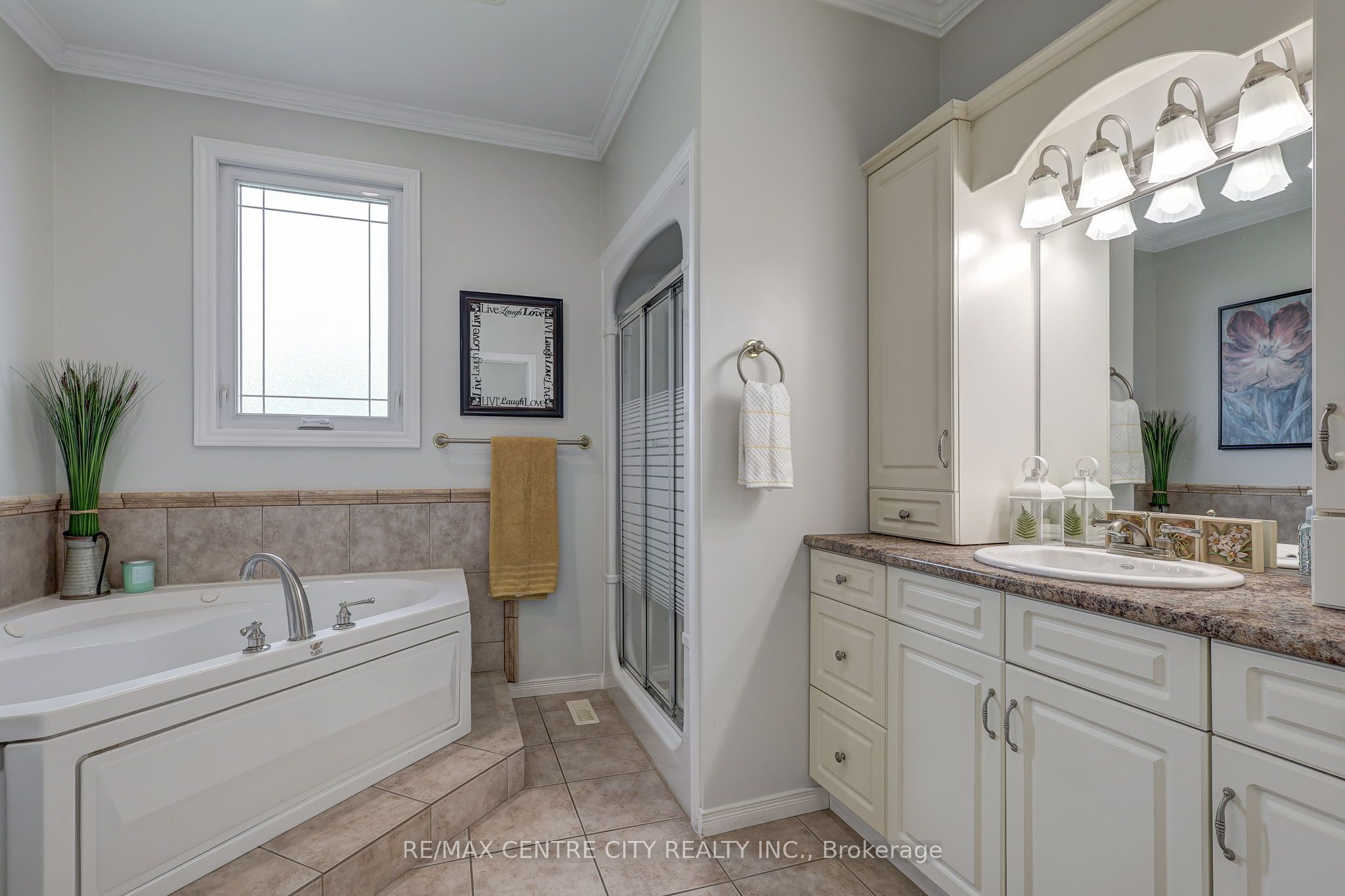 9538 Tower Road Property Photo 36