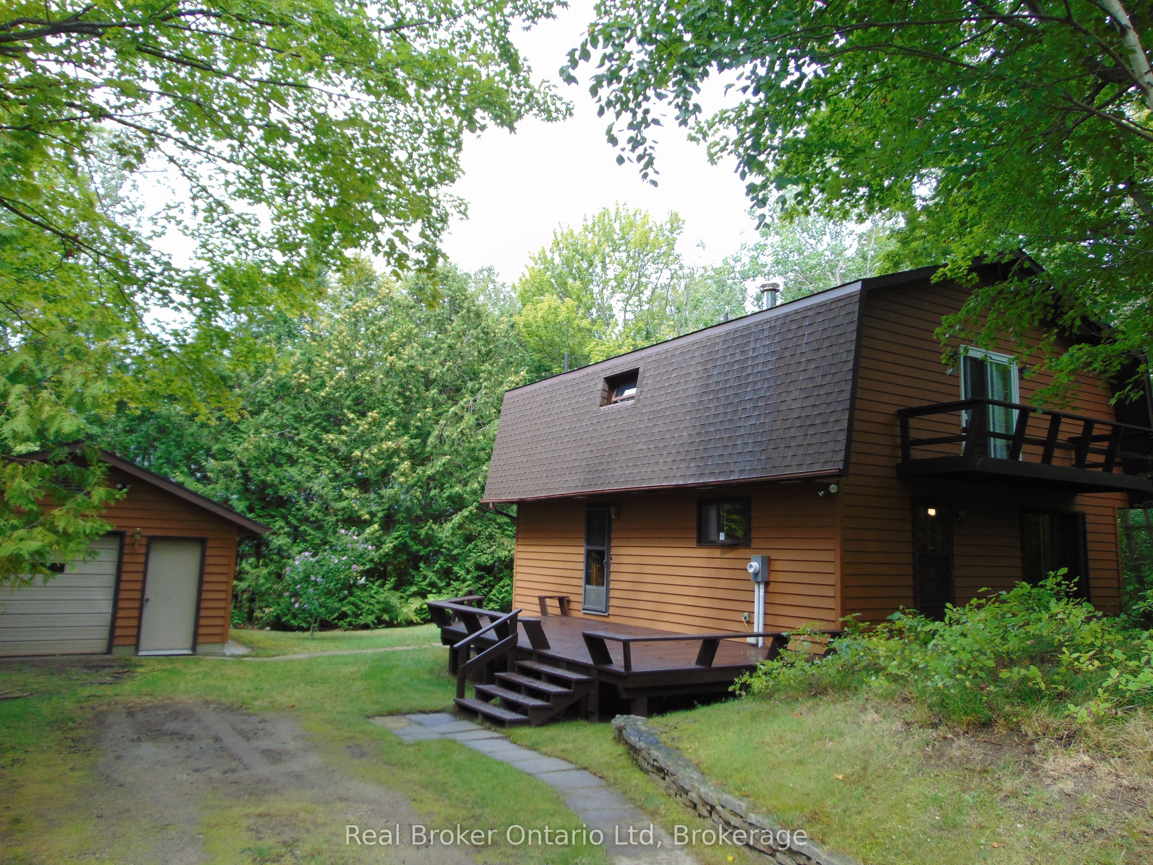 14 Emerson Avenue S Property Photo 1