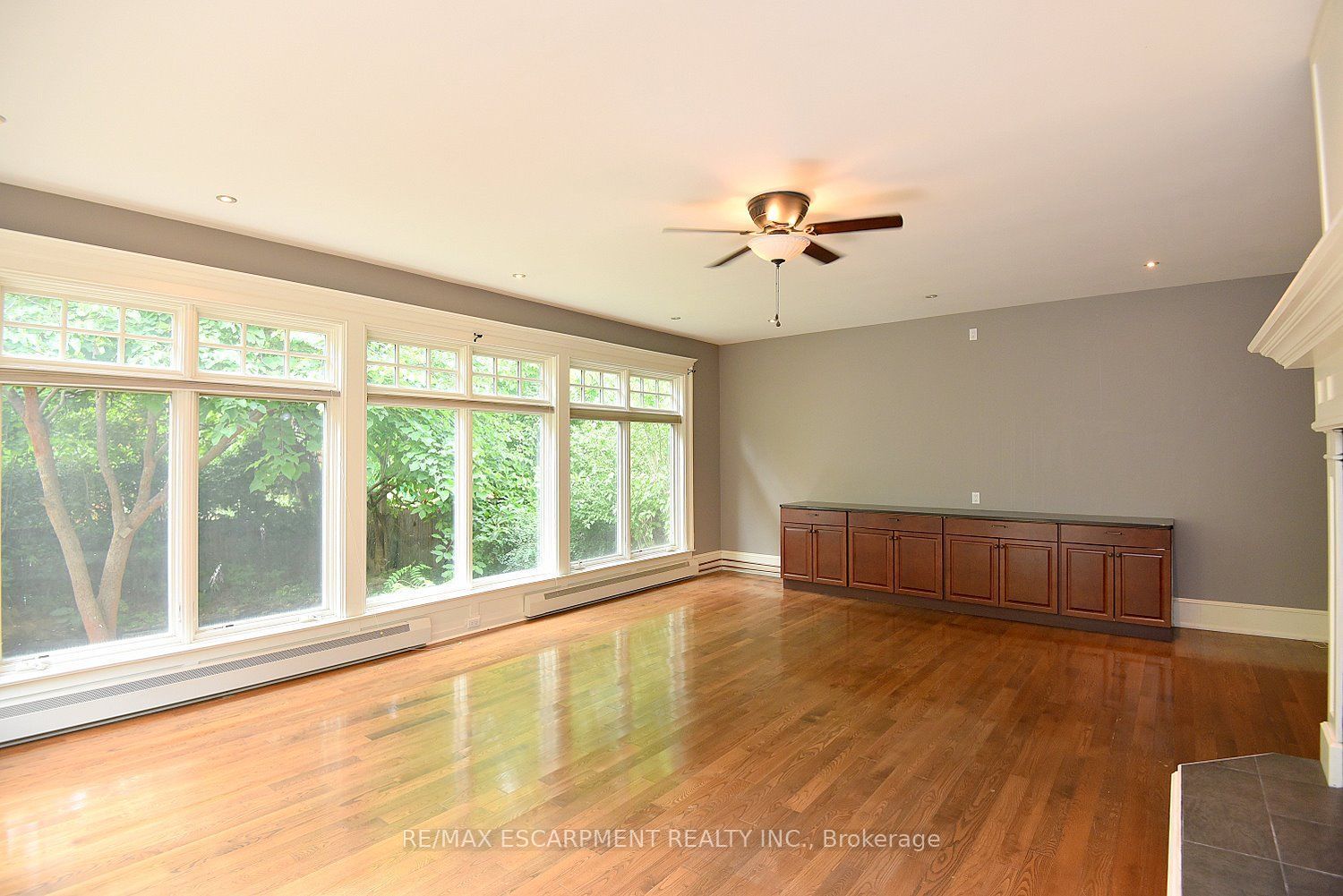 34 Holton Avenue S Property Photo 17