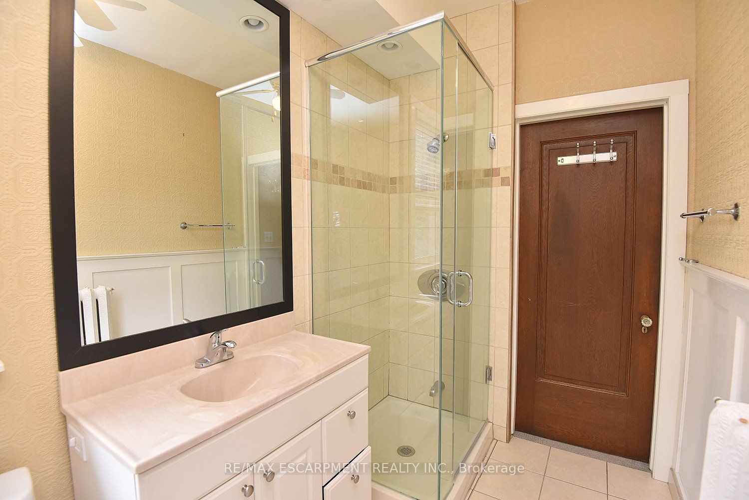 34 Holton Avenue S Property Photo 25