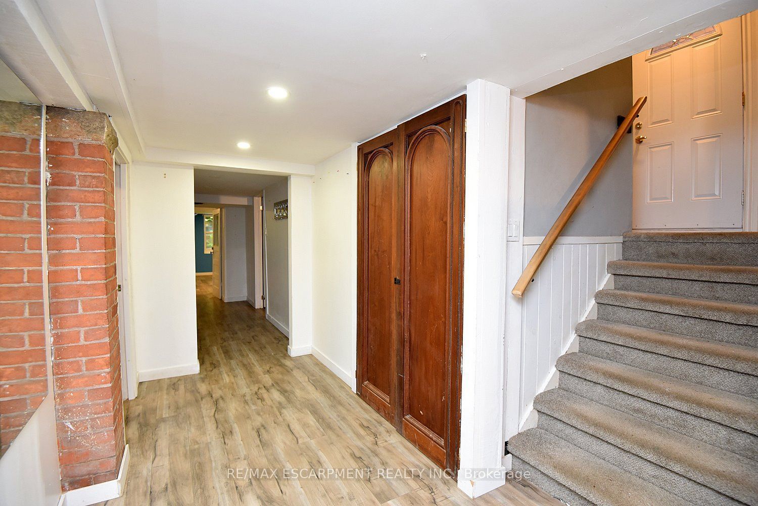 34 Holton Avenue S Property Photo 32
