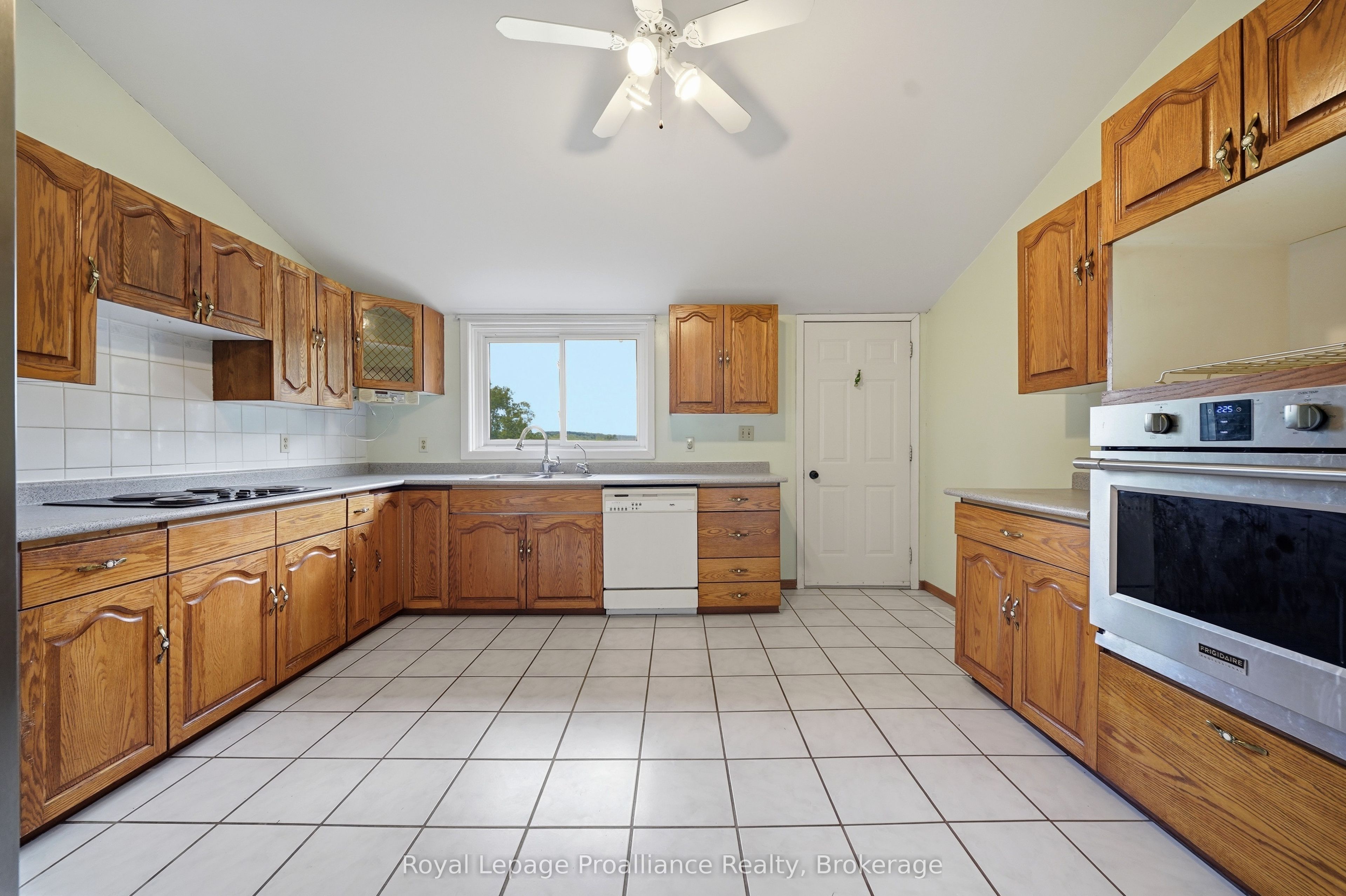 555 Bethel Road Property Photo 12