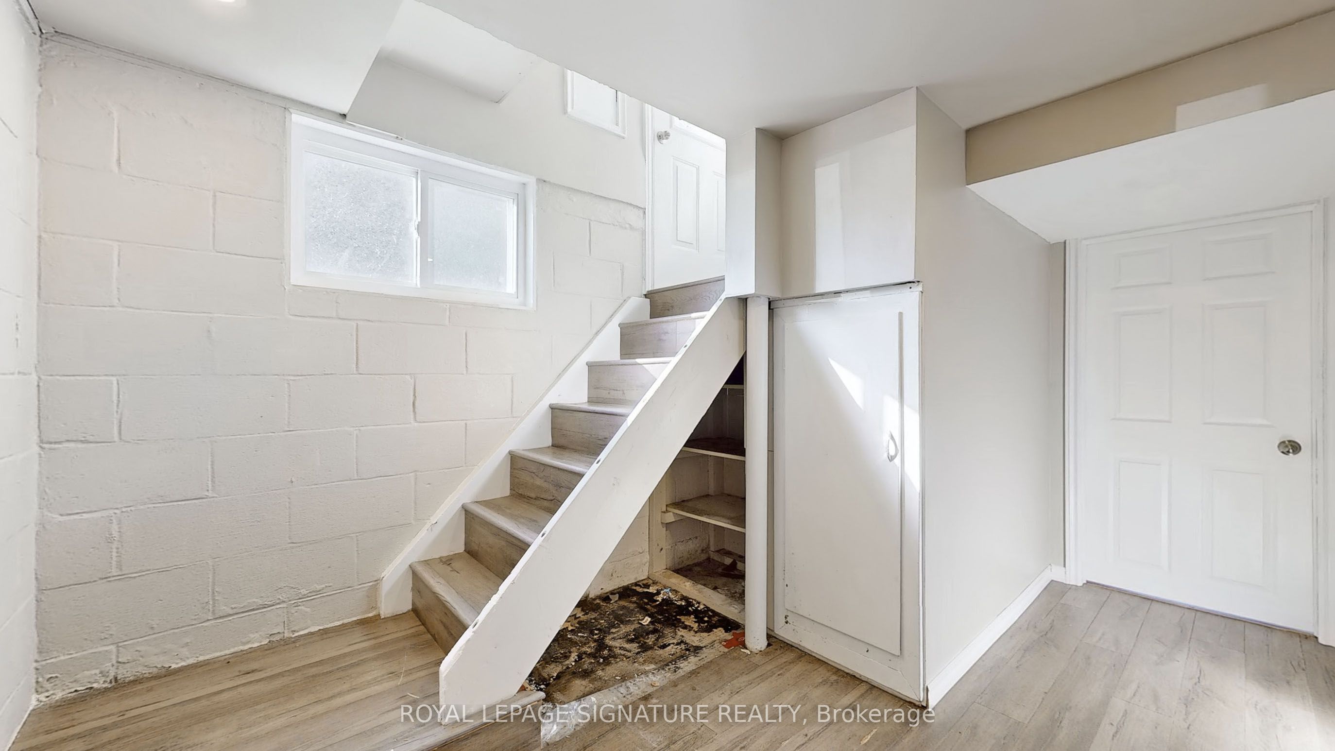 127 Moffatt Street Bsmt Property Photo 4
