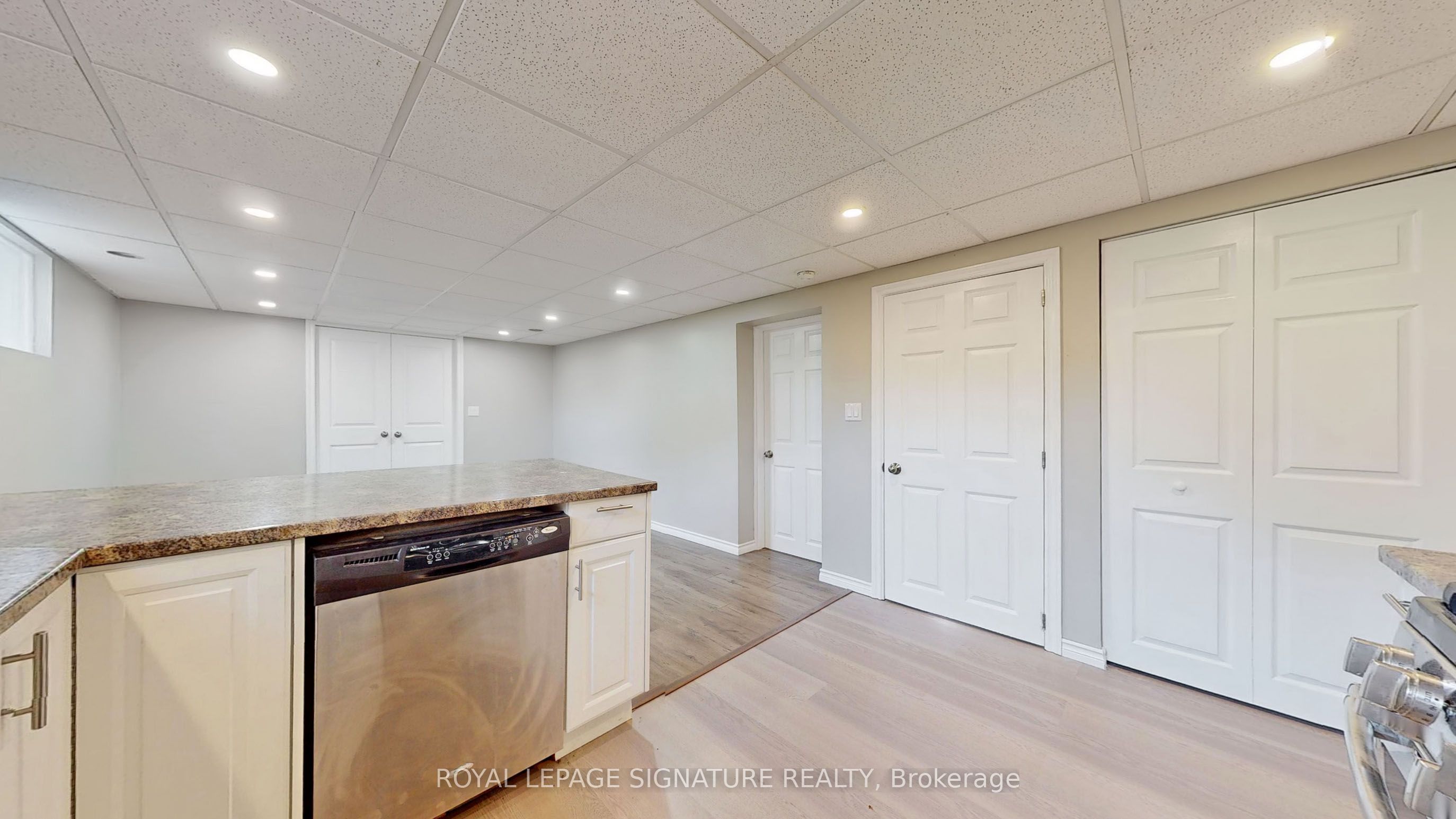 127 Moffatt Street Bsmt Property Photo 11