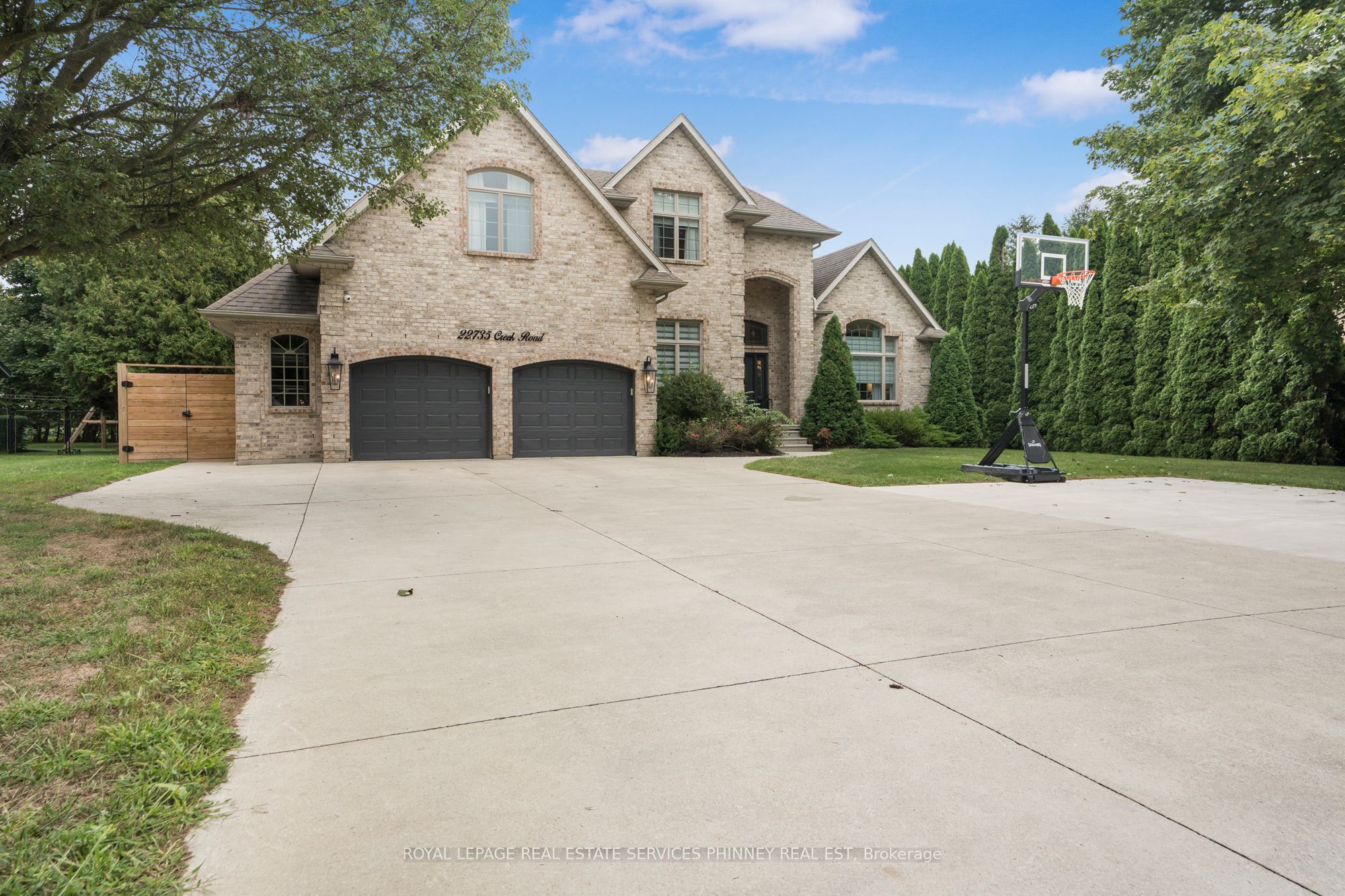 22735 Creek Road Property Photo 1
