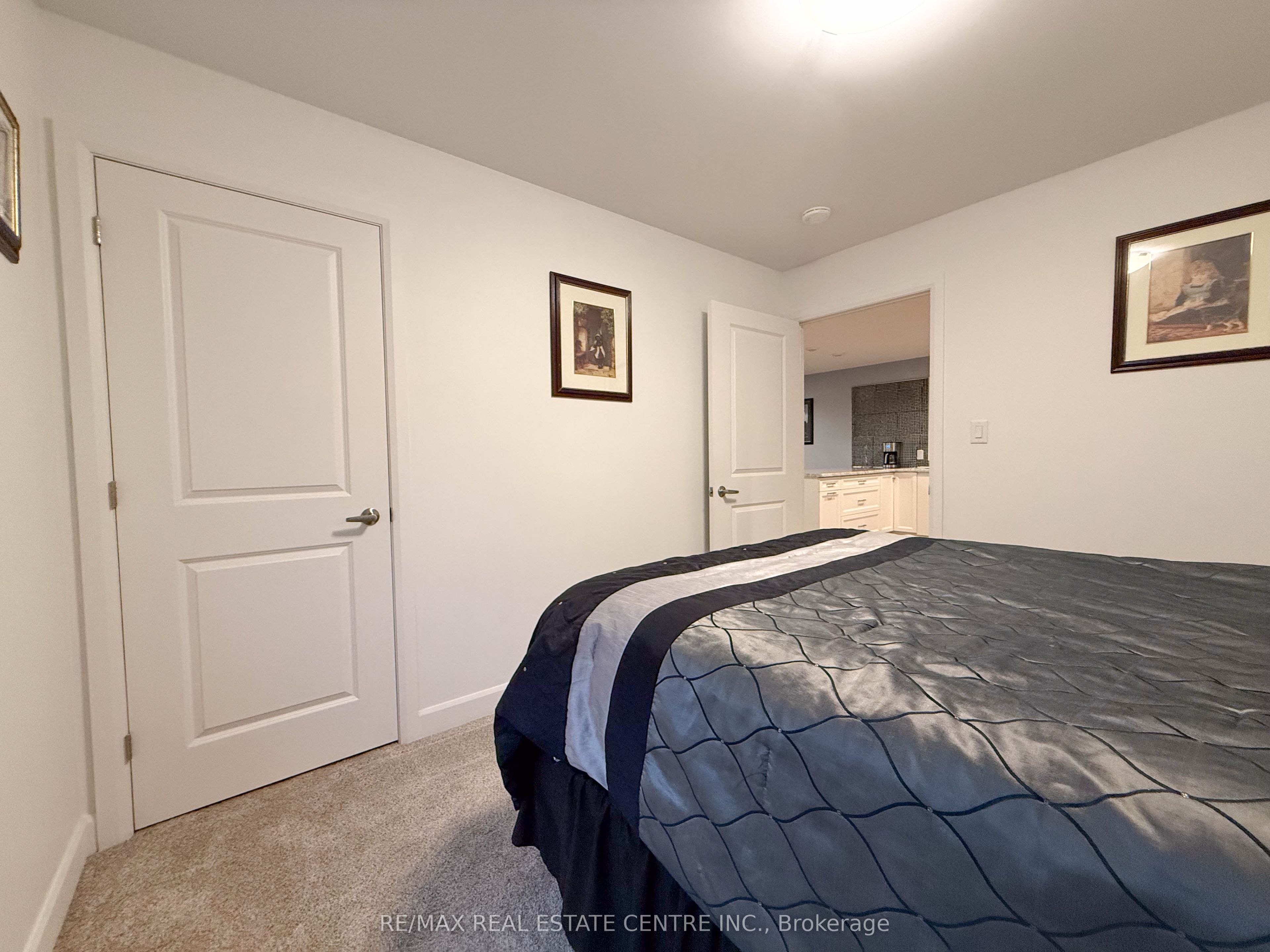 101 Grassland Grove Property Photo 7