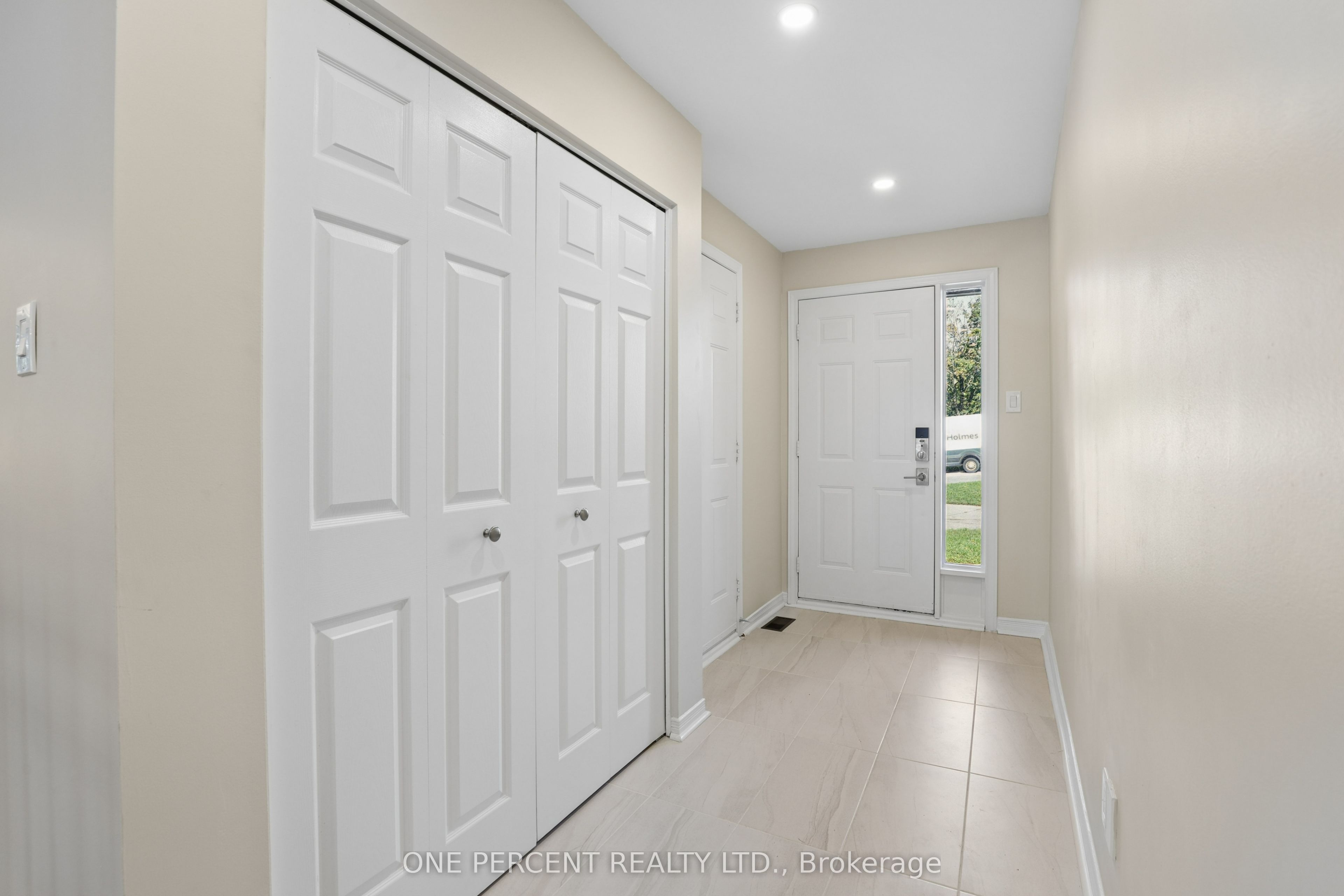 17 Pine Needles Court Property Photo 7