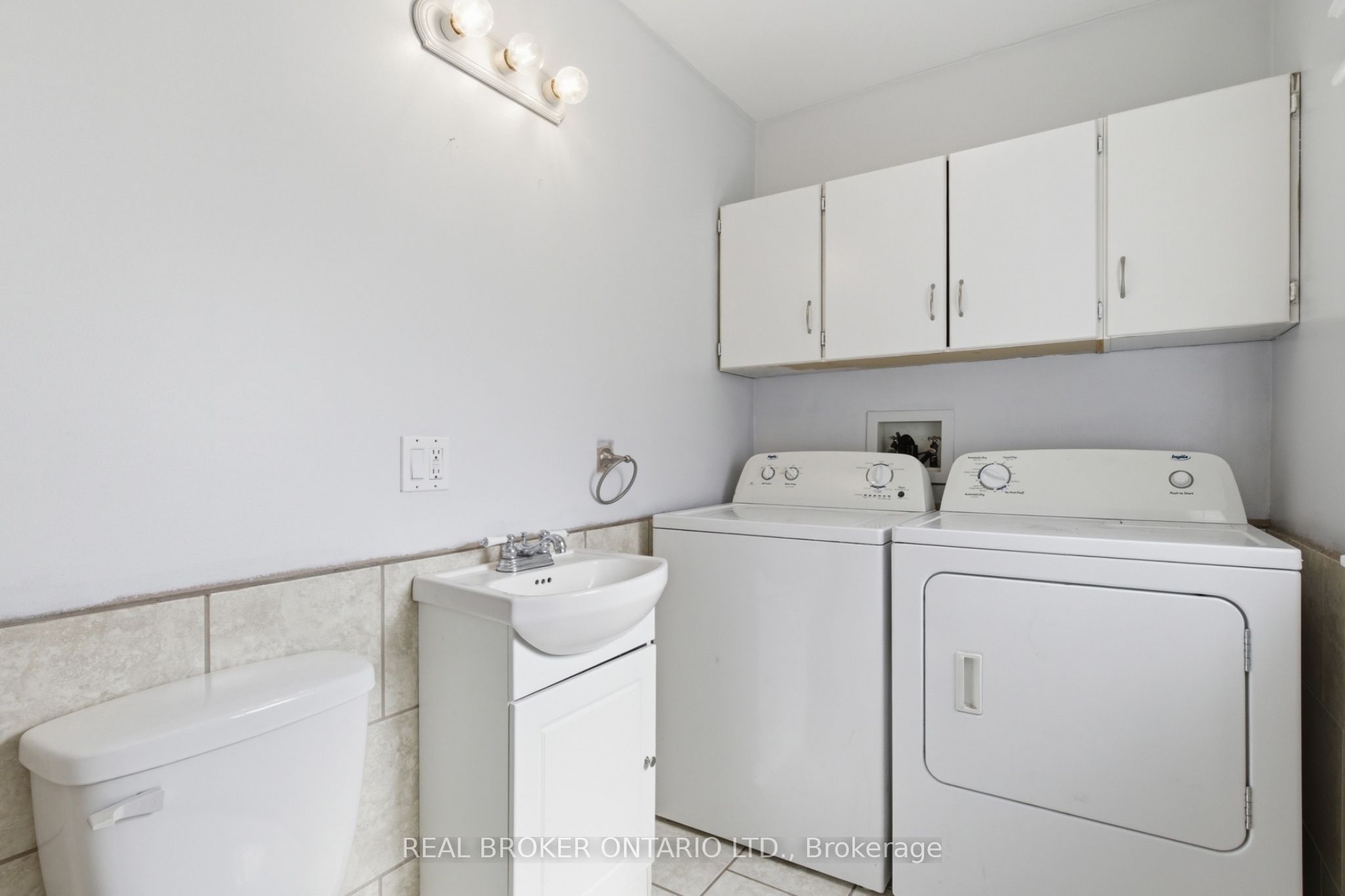 368 Wellington Avenue S Property Photo 16