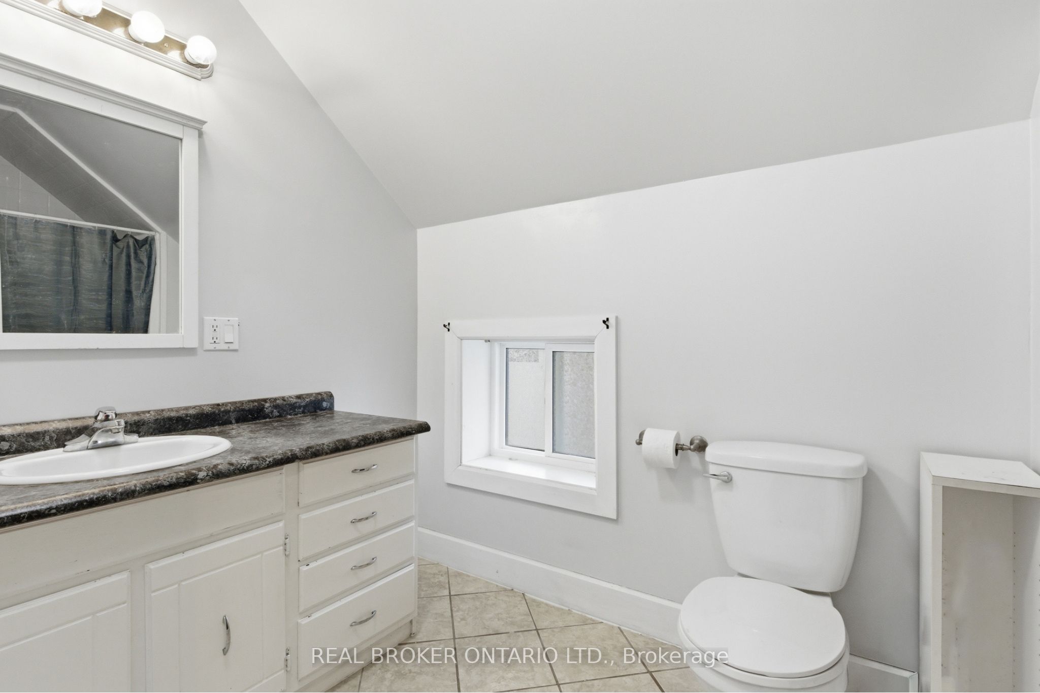 368 Wellington Avenue S Property Photo 23