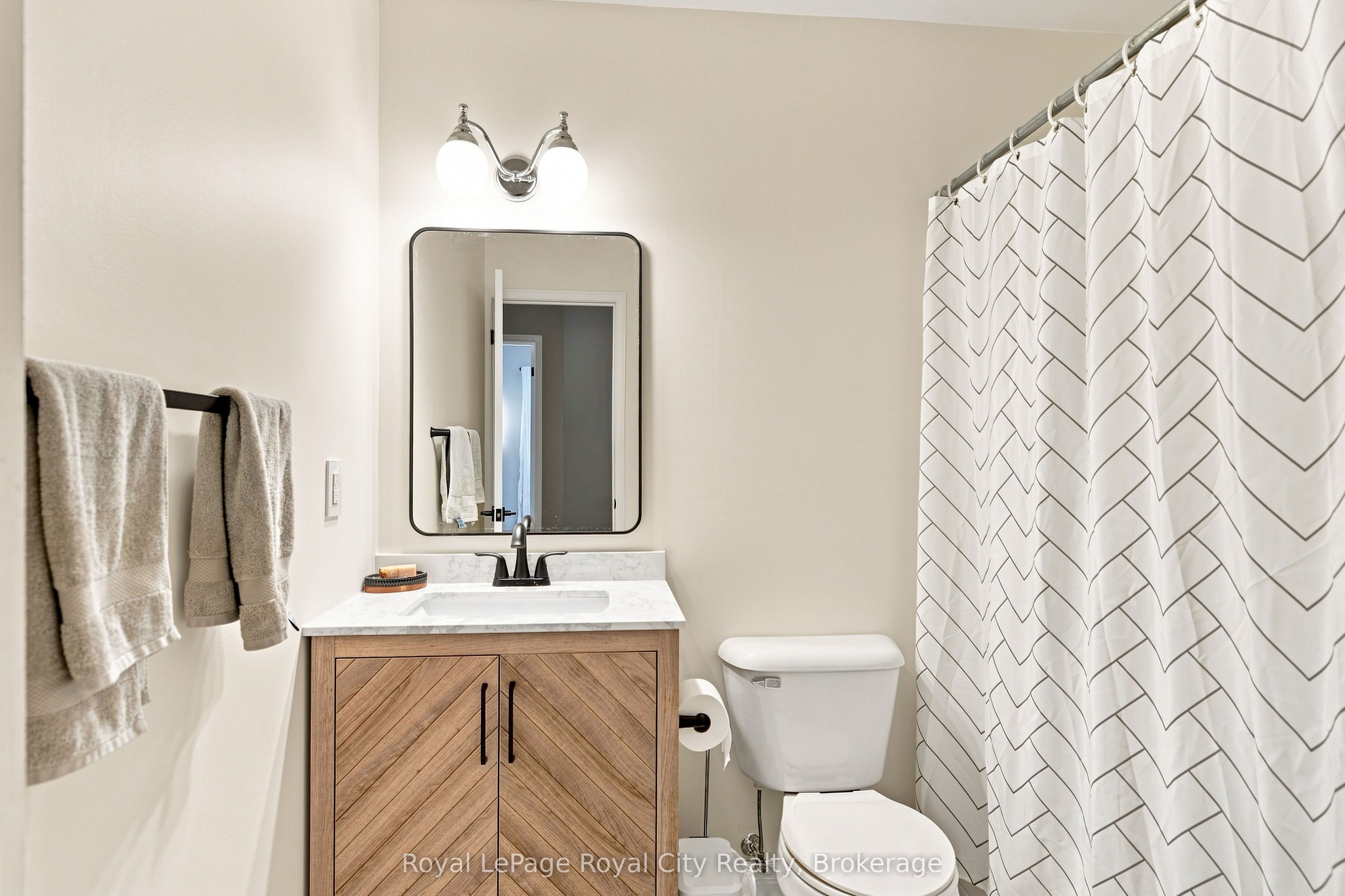 399 Starwood Drive Property Photo 17
