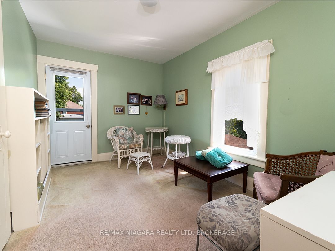 241 Alexandra Street Property Photo 28
