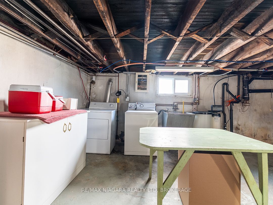 241 Alexandra Street Property Photo 34