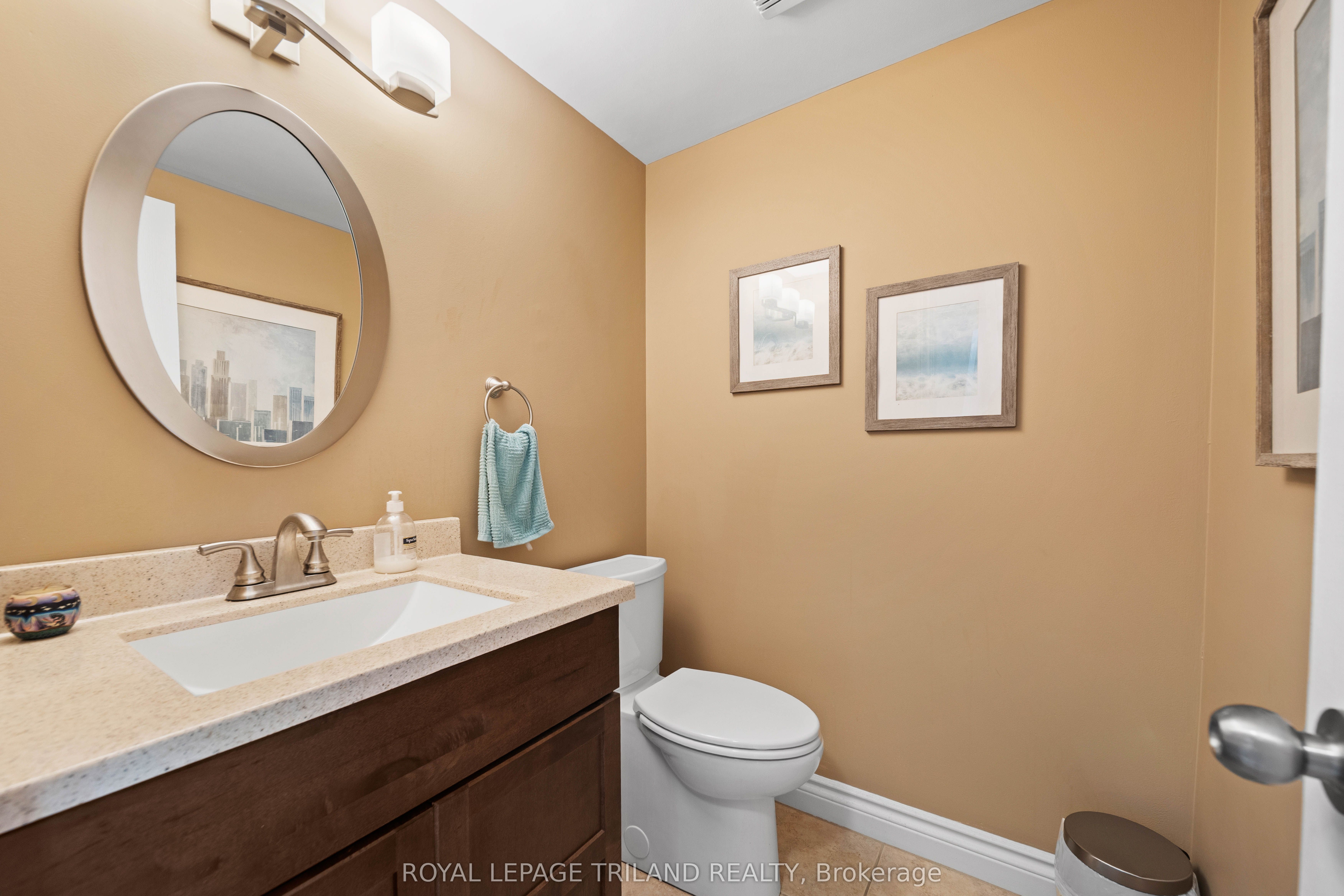 1399 Commissioners Road W 4 Property Photo 21