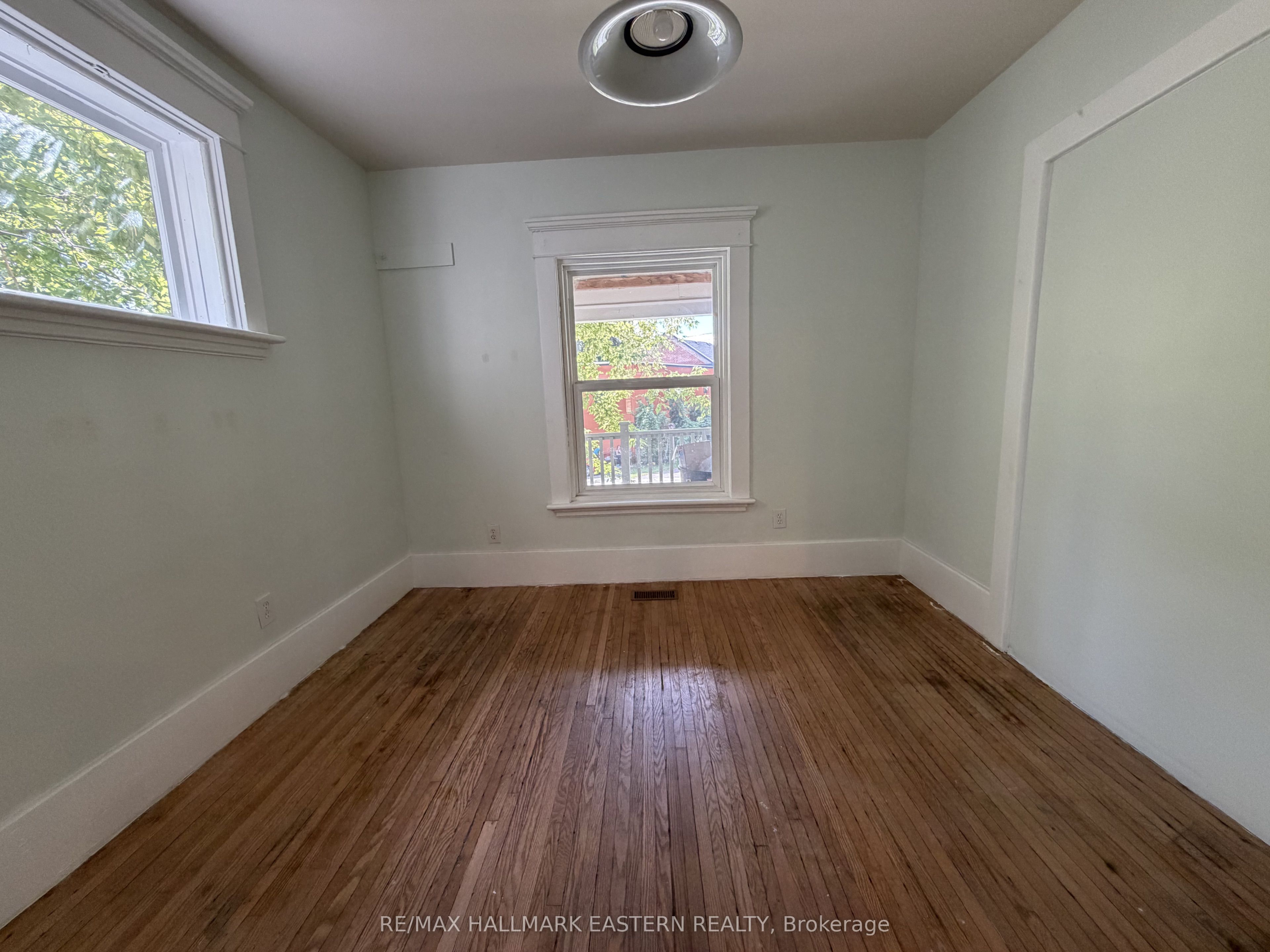 242 Dublin Street Property Photo 17
