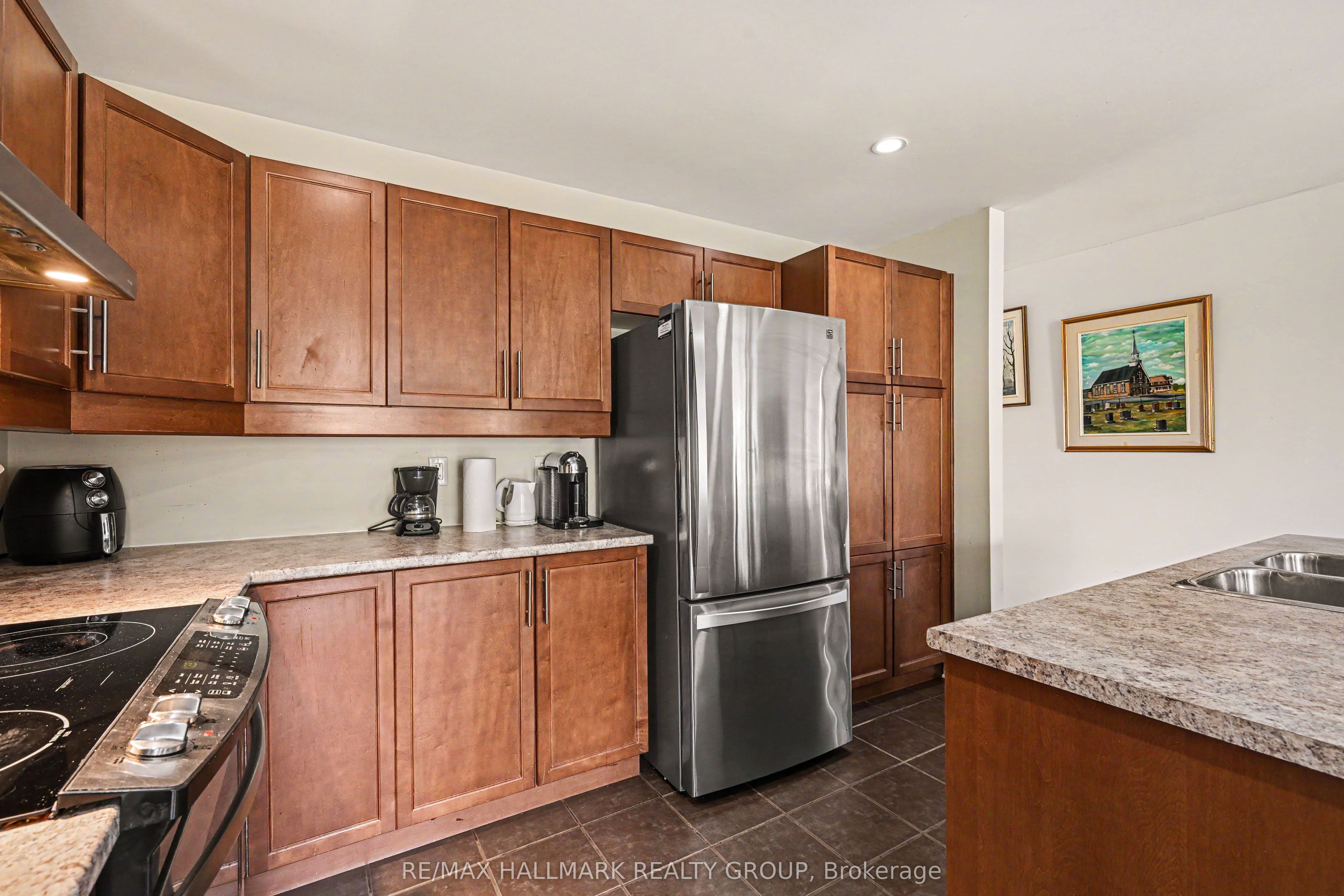 86 Fourth Avenue Property Photo 8