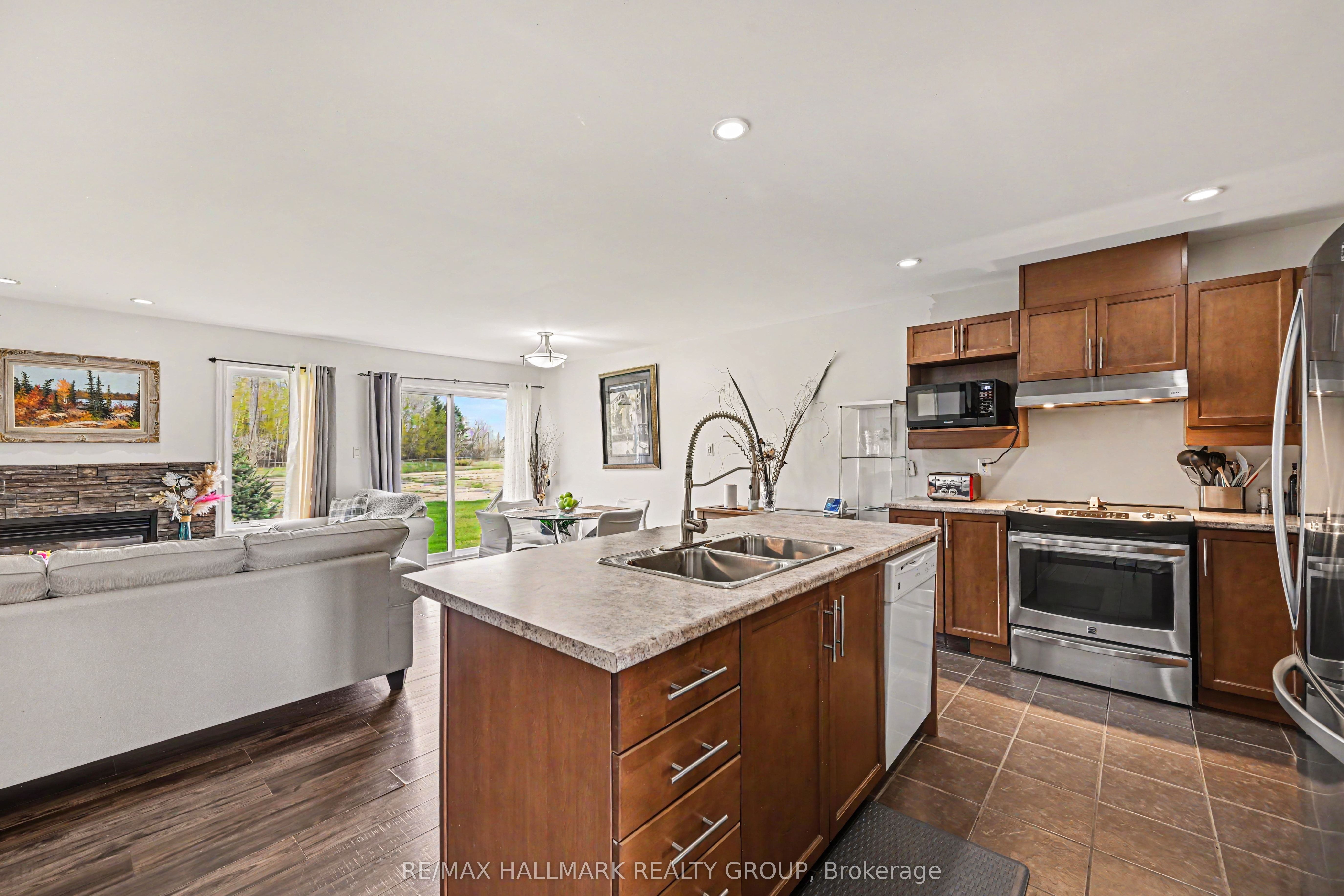 86 Fourth Avenue Property Photo 11
